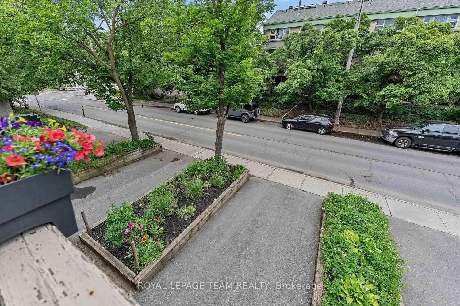 Photo 24 of 215 Booth Street, Ottawa, West Centre Town — HOMEH
