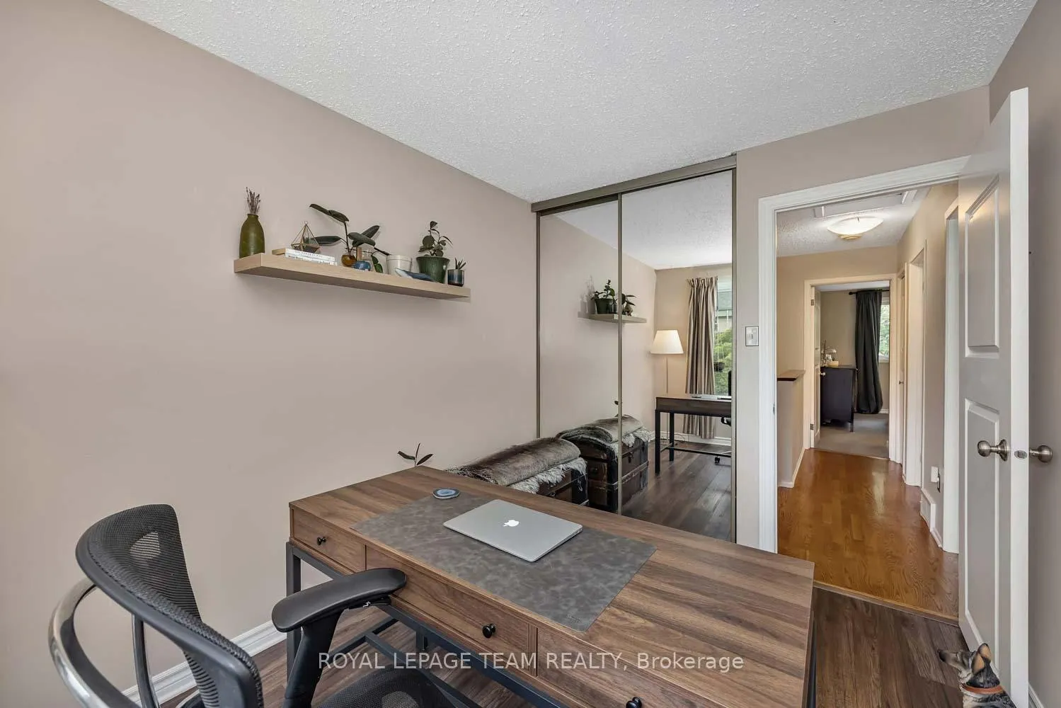 Photo 33 of 215 Booth Street, Ottawa, West Centre Town — HOMEH