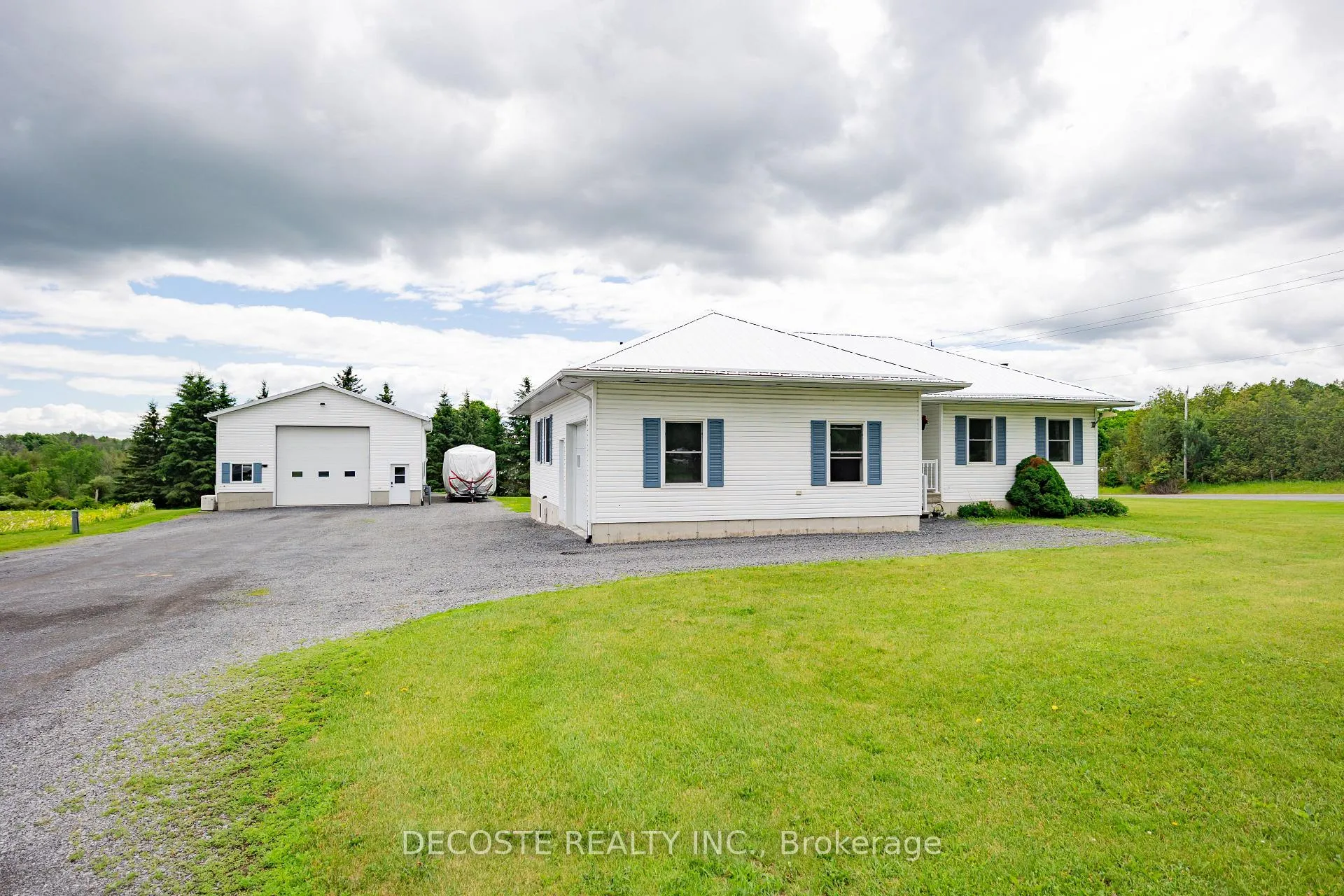 Photo 3 of 20356 Concession 7 Road, South Glengarry, South Glengarry (Lancaster) Twp — HOMEH