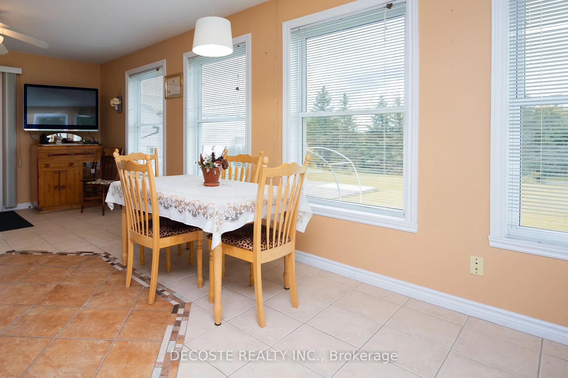Photo 12 of 20356 Concession 7 Road, South Glengarry, South Glengarry (Lancaster) Twp — HOMEH