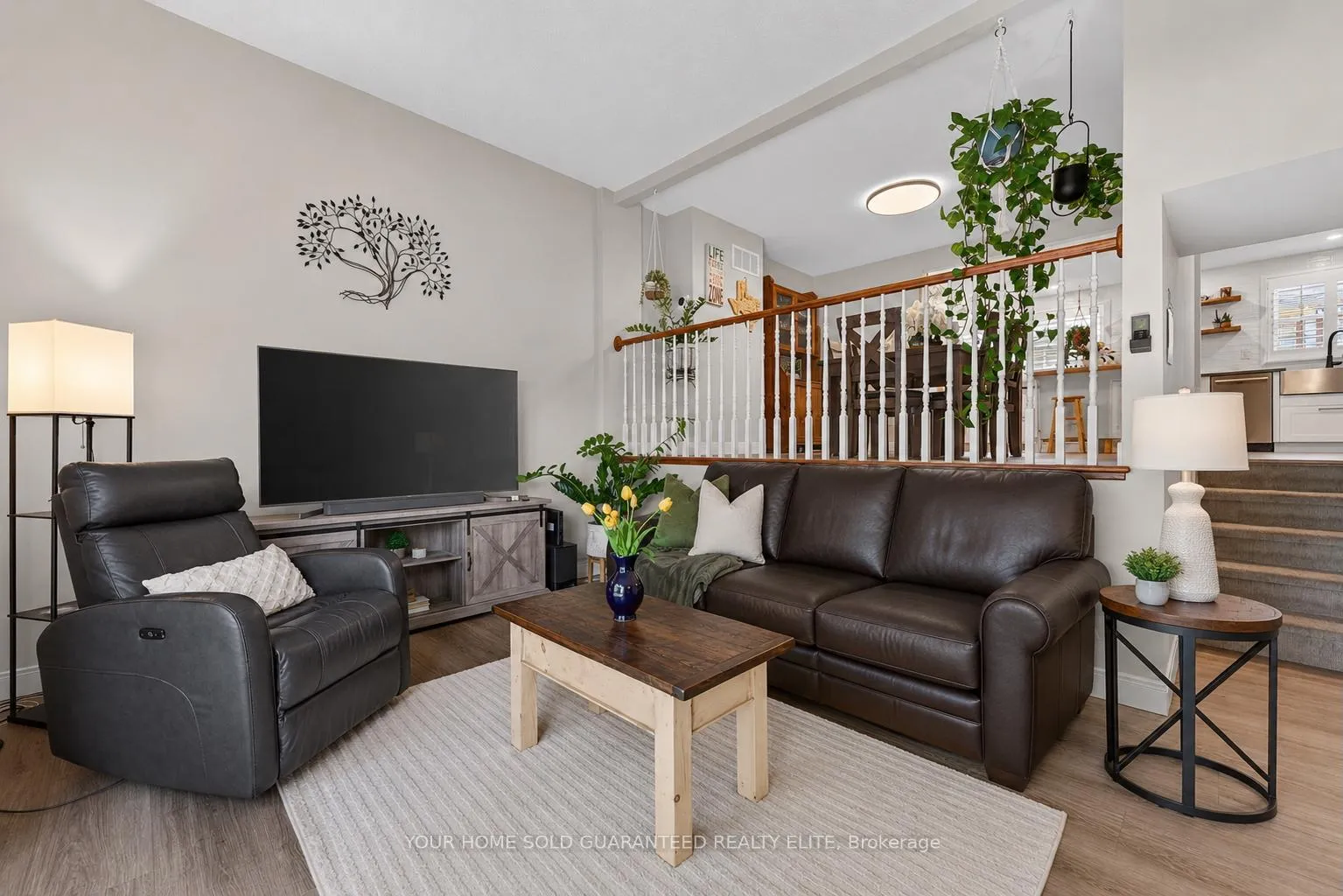 Photo 3 of Unit 4, 91 Livingston Avenue, Grimsby, Grimsby West — HOMEH