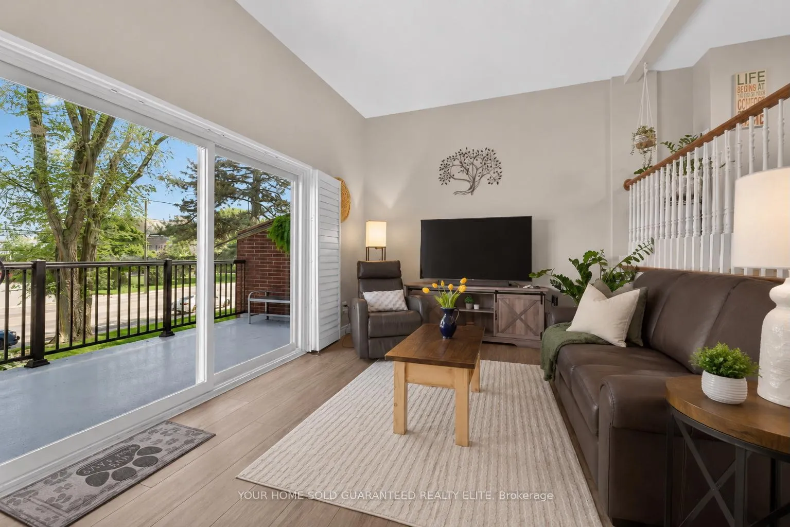 Photo 10 of Unit 4, 91 Livingston Avenue, Grimsby, Grimsby West — HOMEH