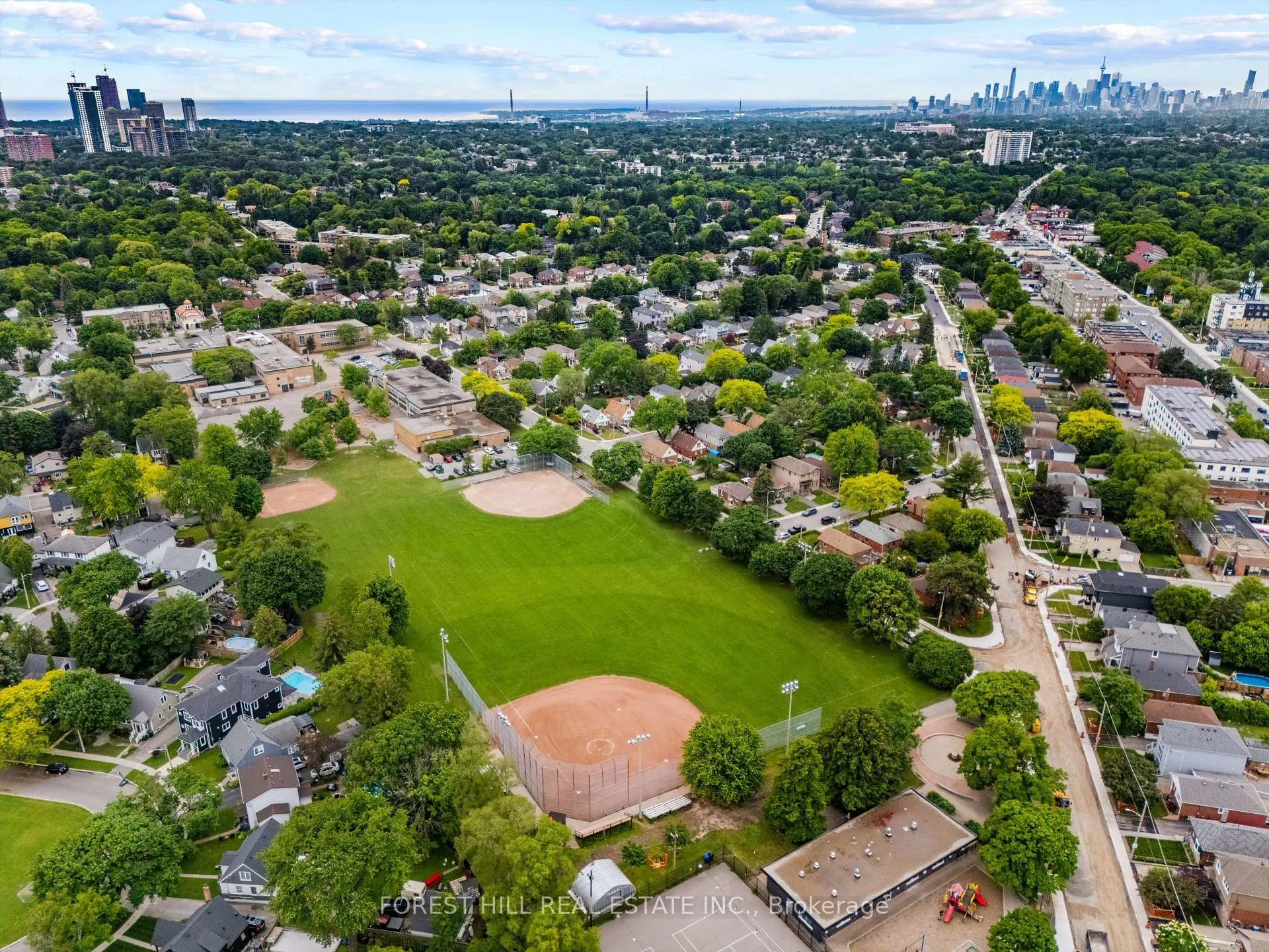 Photo 32 of 6 Barrett Road, Toronto, O'Connor-Parkview — HOMEH