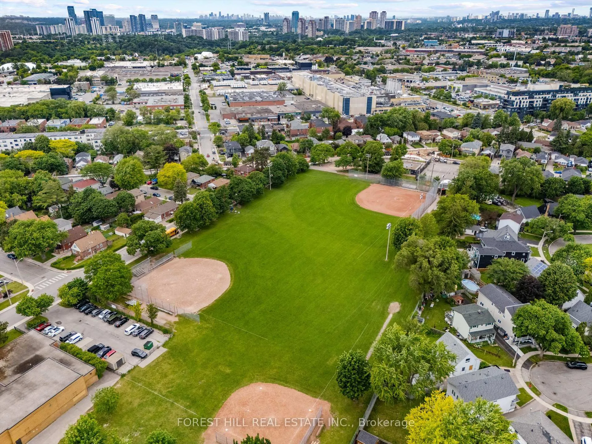 Photo 33 of 6 Barrett Road, Toronto, O'Connor-Parkview — HOMEH