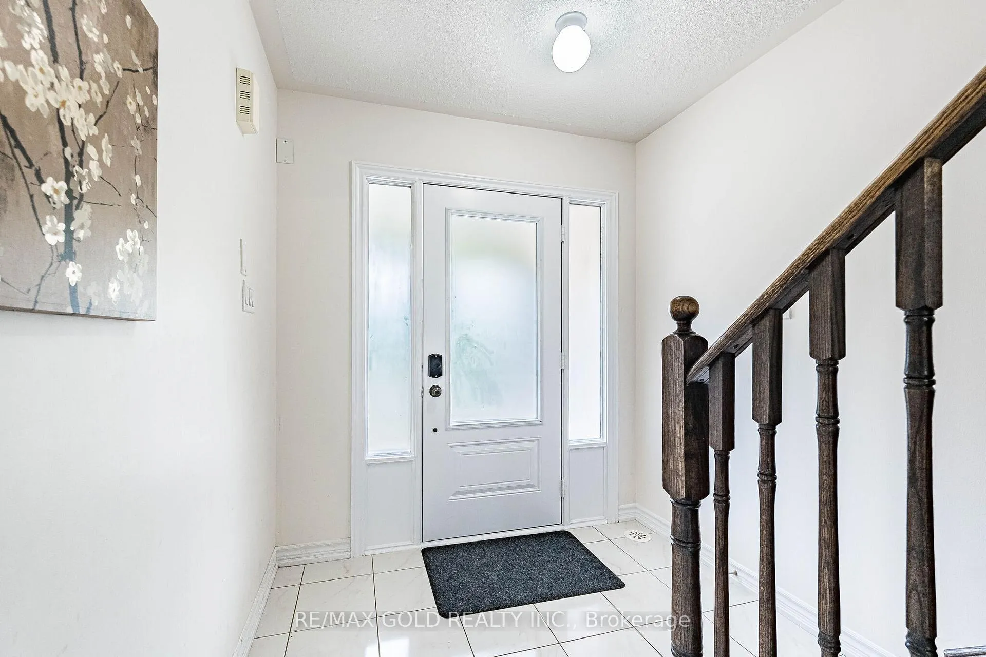 Photo 7 of Unit 151, 6 Pulberry Close, Brampton, Credit Valley — HOMEH