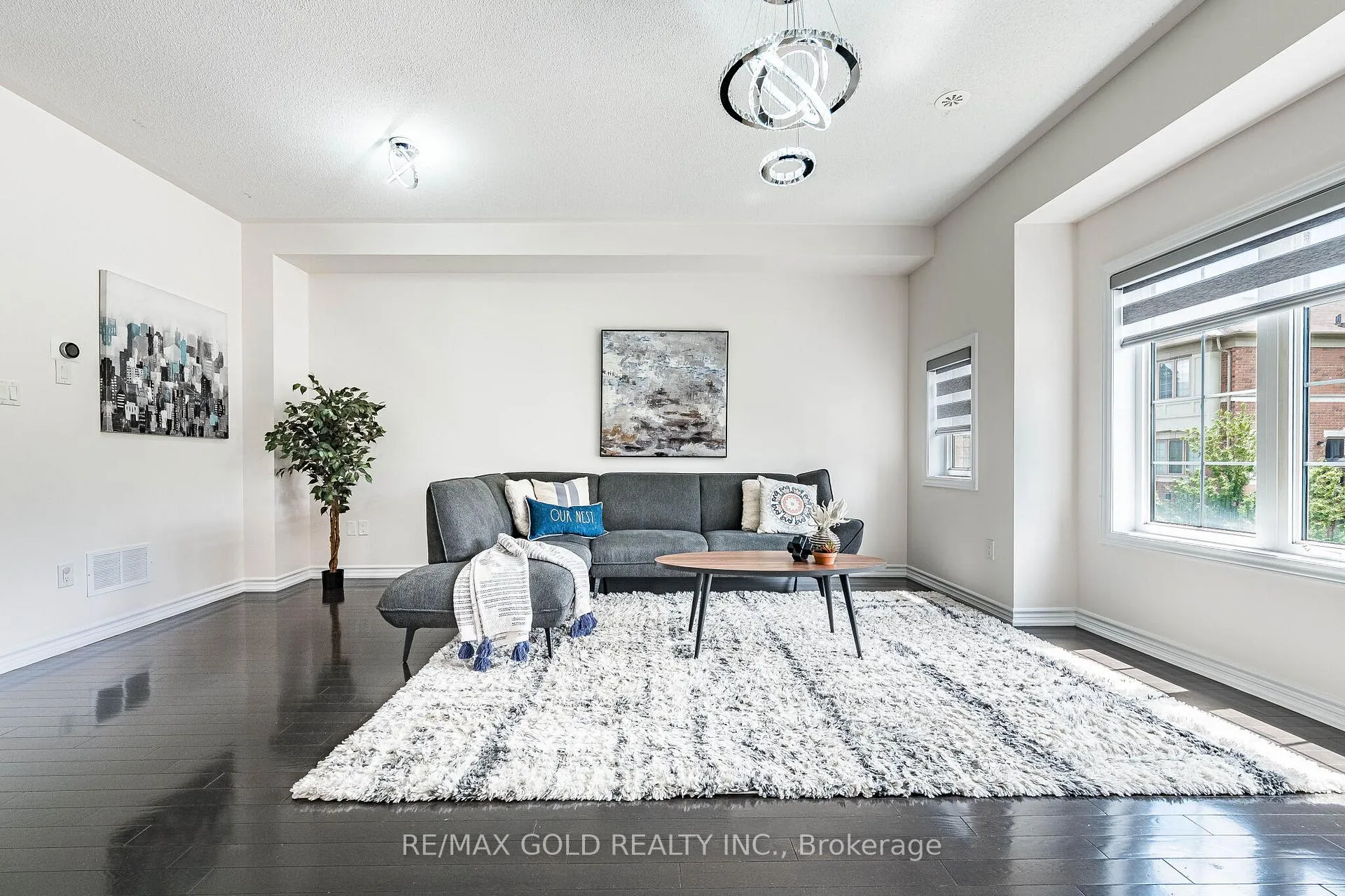 Photo 12 of Unit 151, 6 Pulberry Close, Brampton, Credit Valley — HOMEH