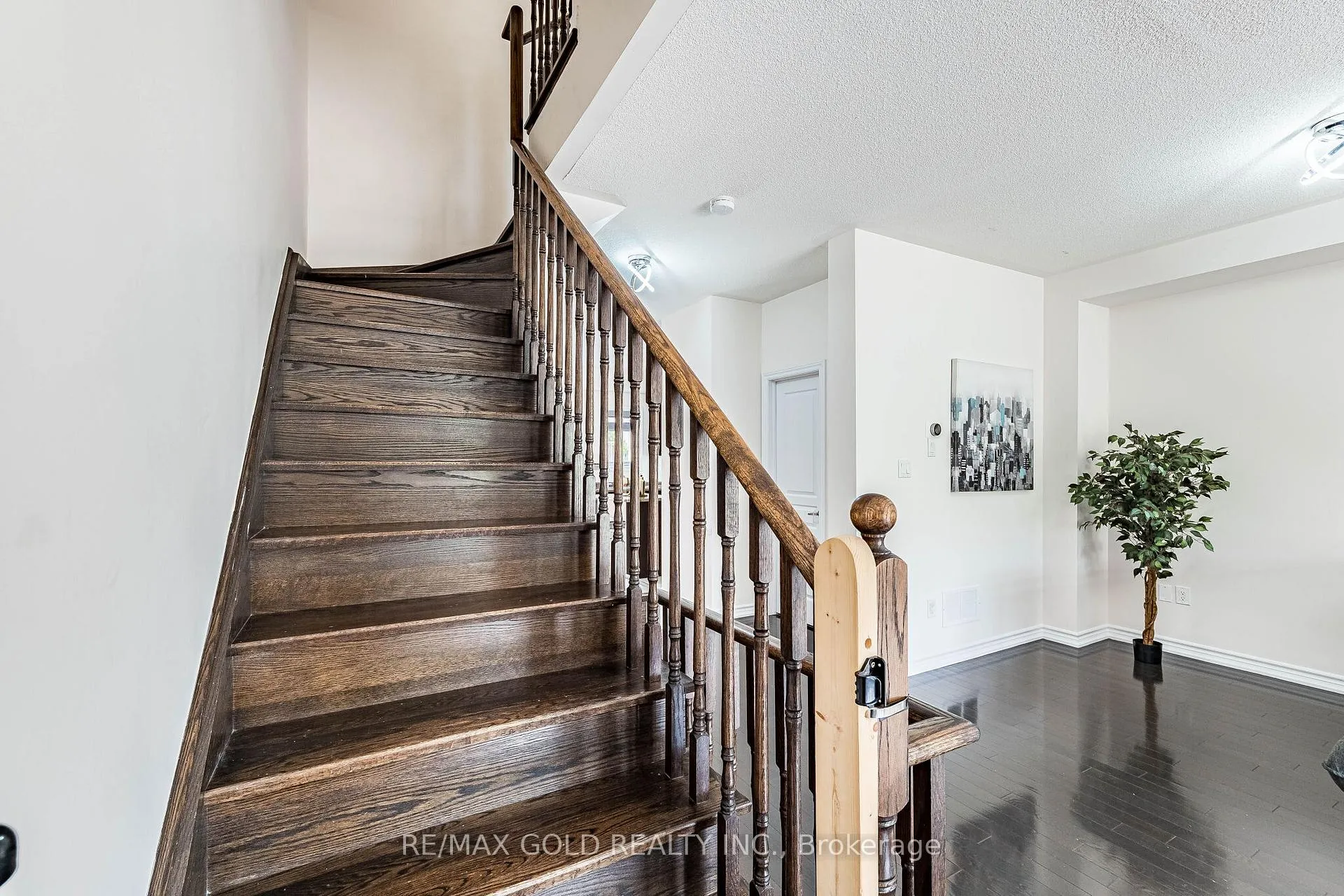 Photo 23 of Unit 151, 6 Pulberry Close, Brampton, Credit Valley — HOMEH