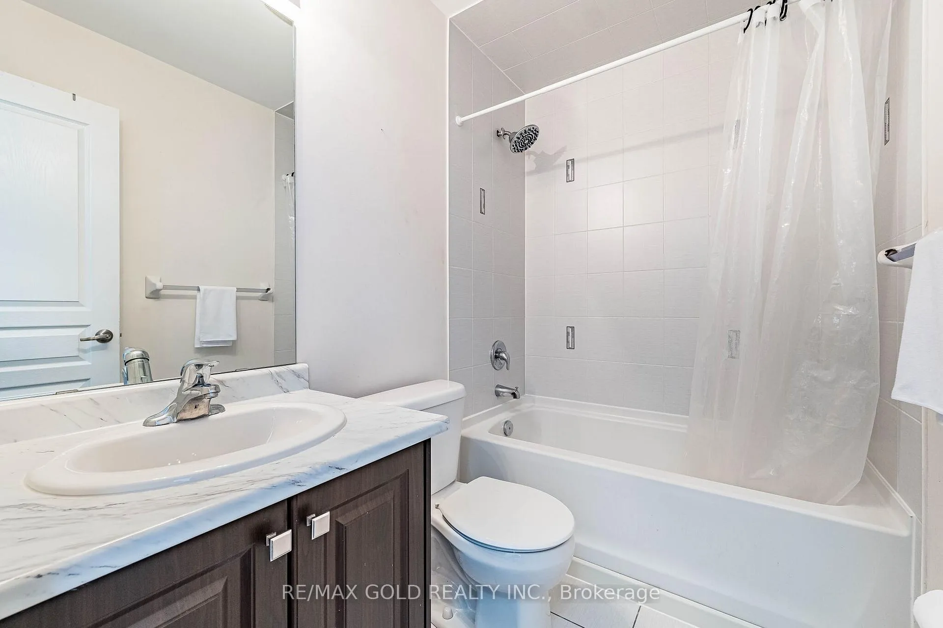 Photo 37 of Unit 151, 6 Pulberry Close, Brampton, Credit Valley — HOMEH