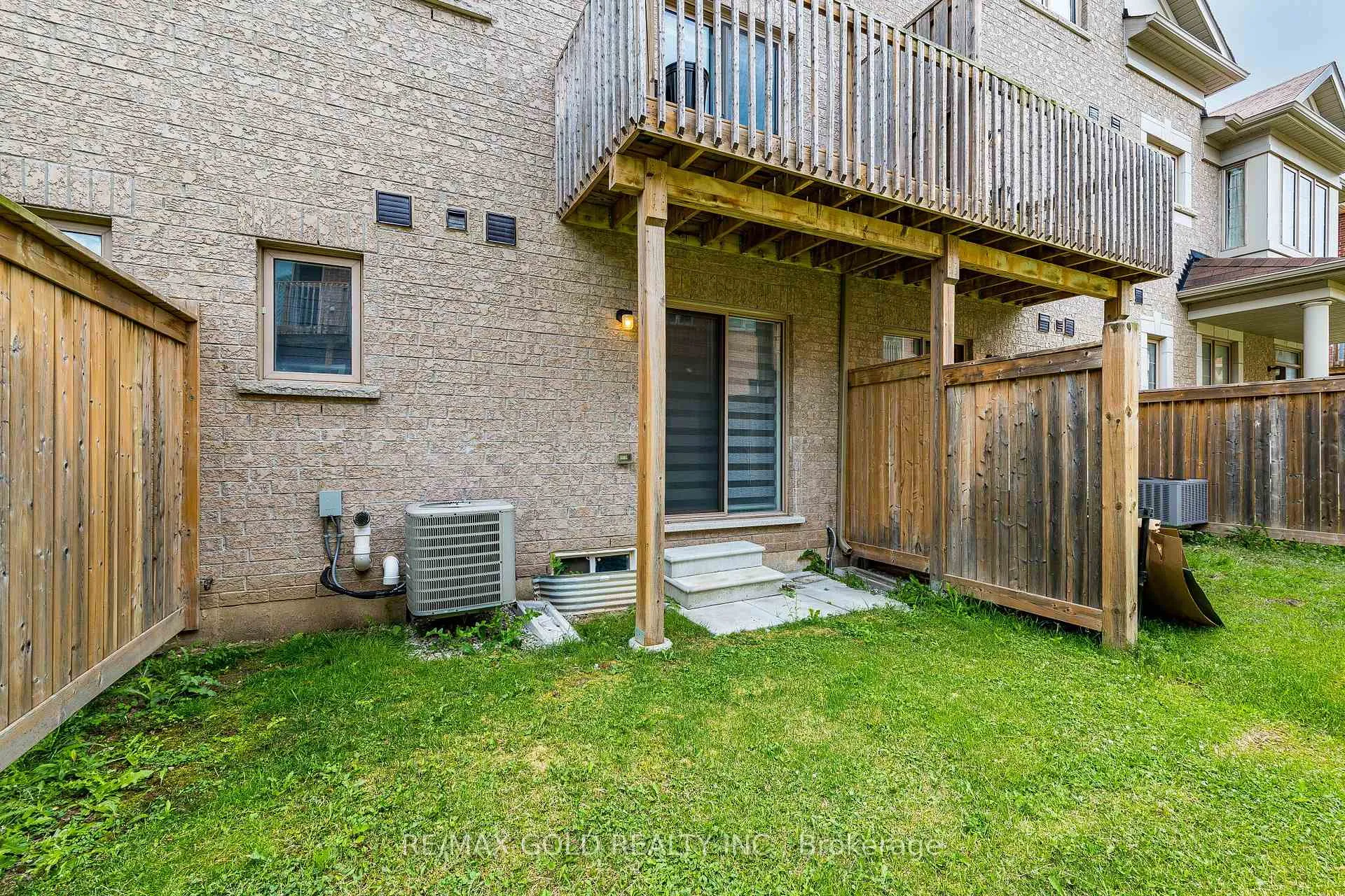 Photo 45 of Unit 151, 6 Pulberry Close, Brampton, Credit Valley — HOMEH