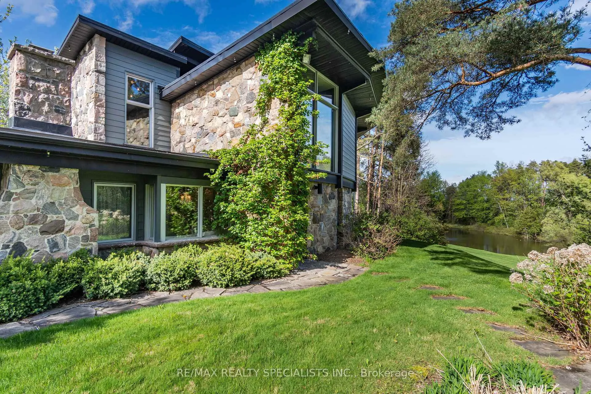 Photo 2 of 16167 Mclaughlin Road, Caledon, Inglewood — HOMEH