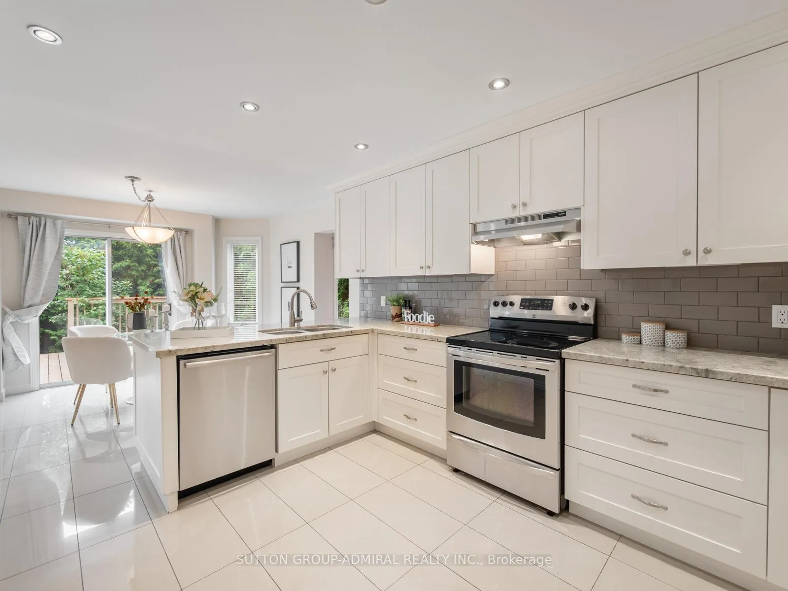 Photo 11 of 59 Zahavy Drive, Vaughan, Brownridge — HOMEH