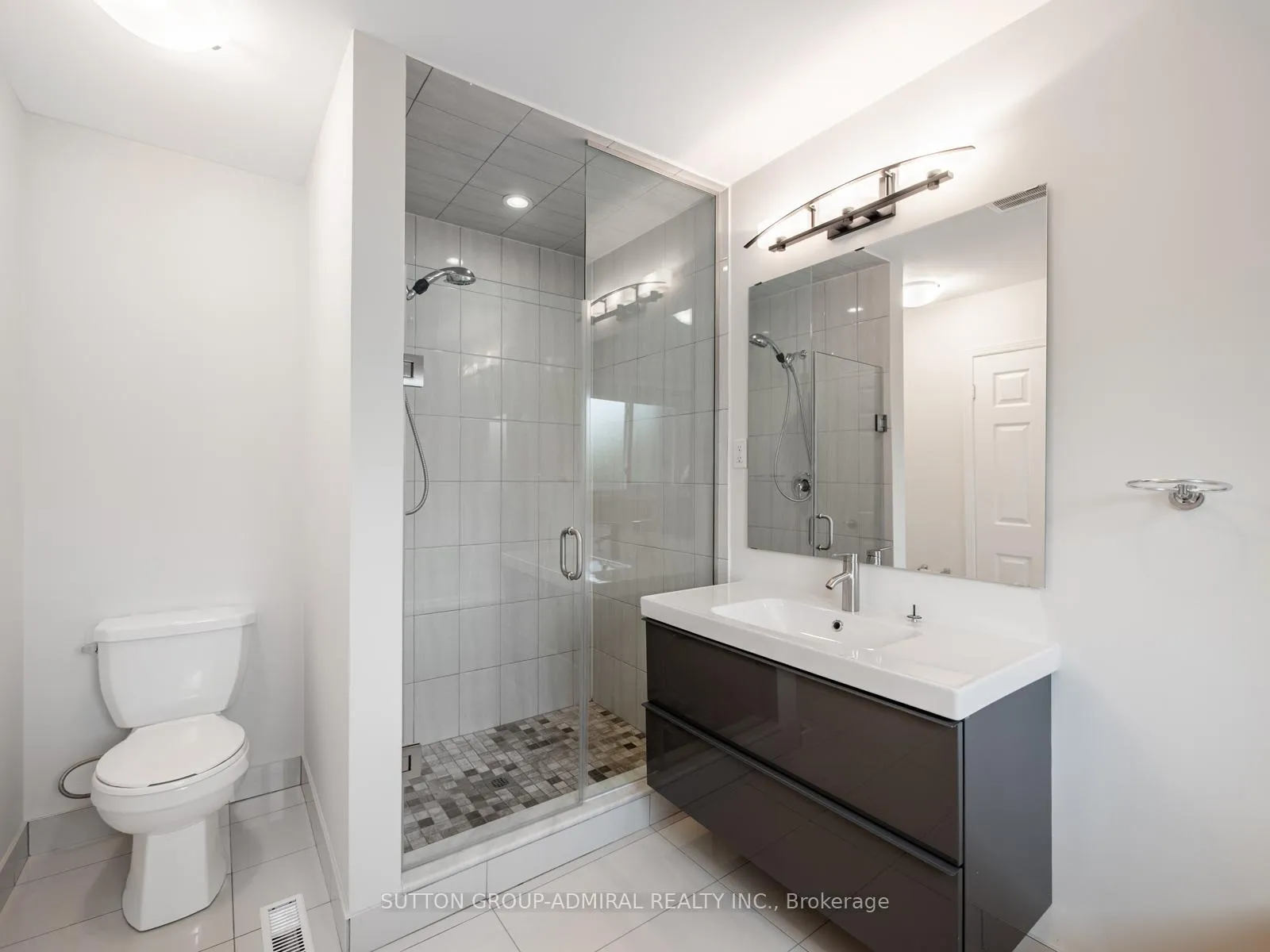 Photo 29 of 59 Zahavy Drive, Vaughan, Brownridge — HOMEH