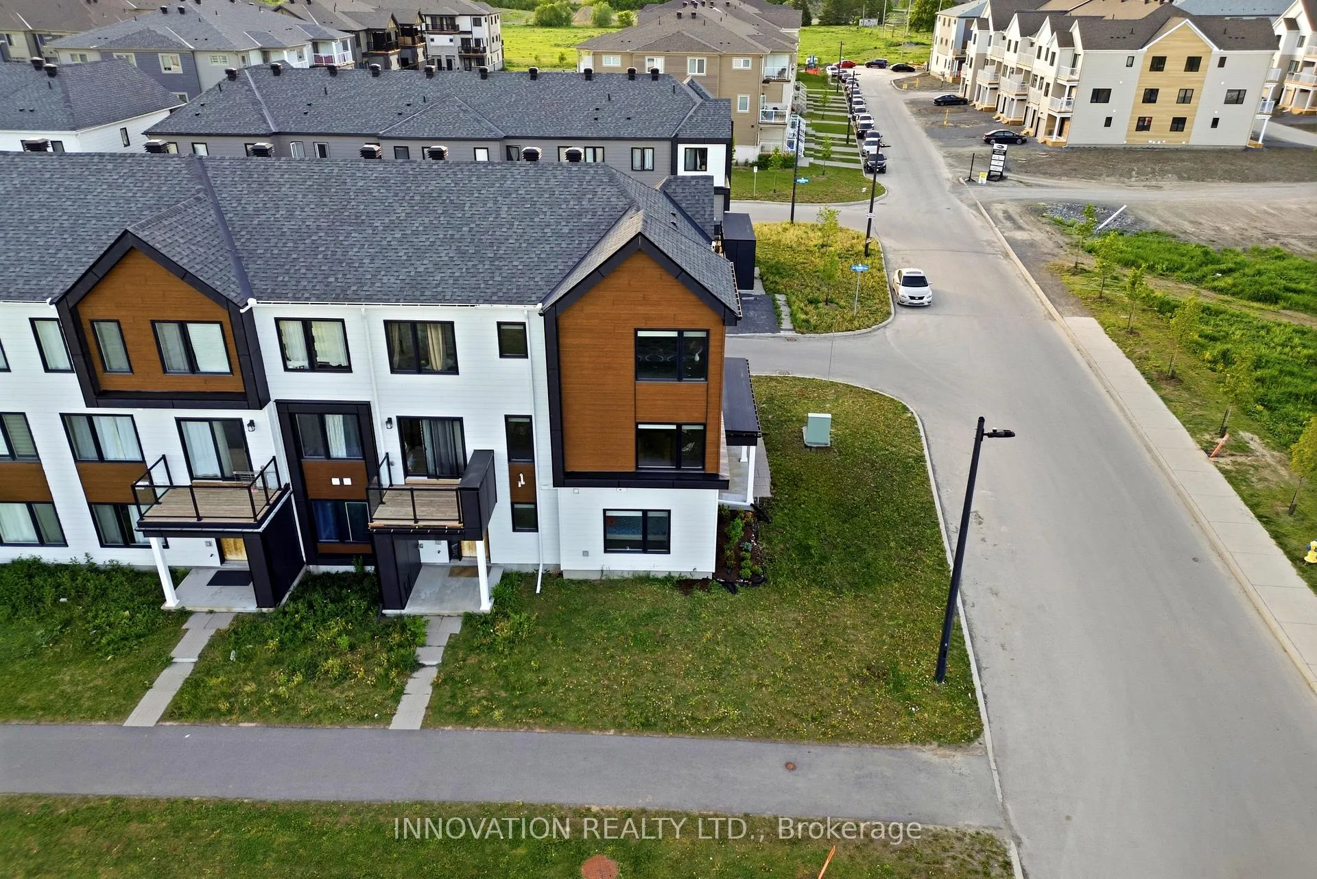 Photo 29 of 120 Kyanite Lane, Ottawa, Barrhaven - Heritage Park — HOMEH
