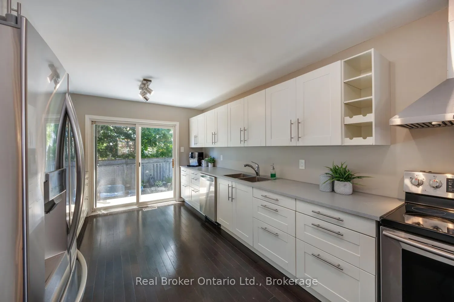 Photo 7 of 36 Apple Blossom Boulevard, Clarington, Bowmanville — HOMEH