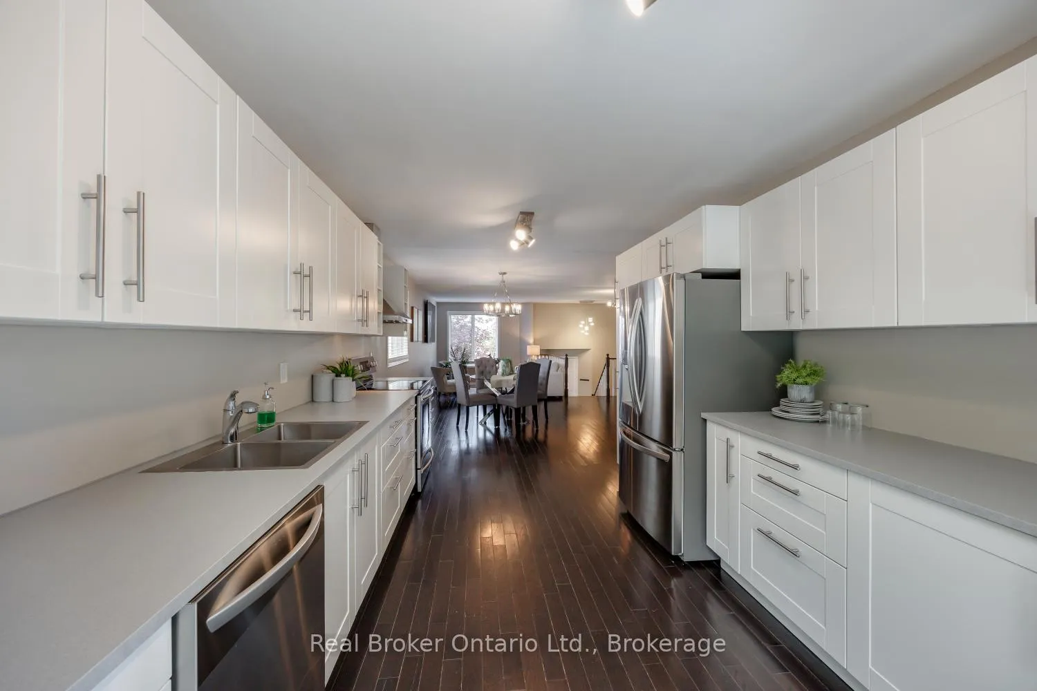Photo 11 of 36 Apple Blossom Boulevard, Clarington, Bowmanville — HOMEH