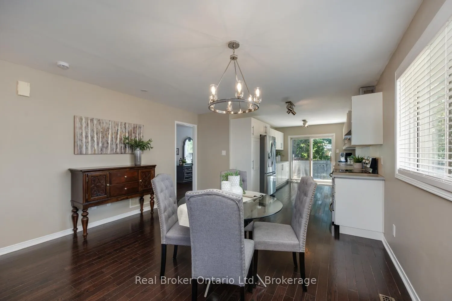 Photo 13 of 36 Apple Blossom Boulevard, Clarington, Bowmanville — HOMEH