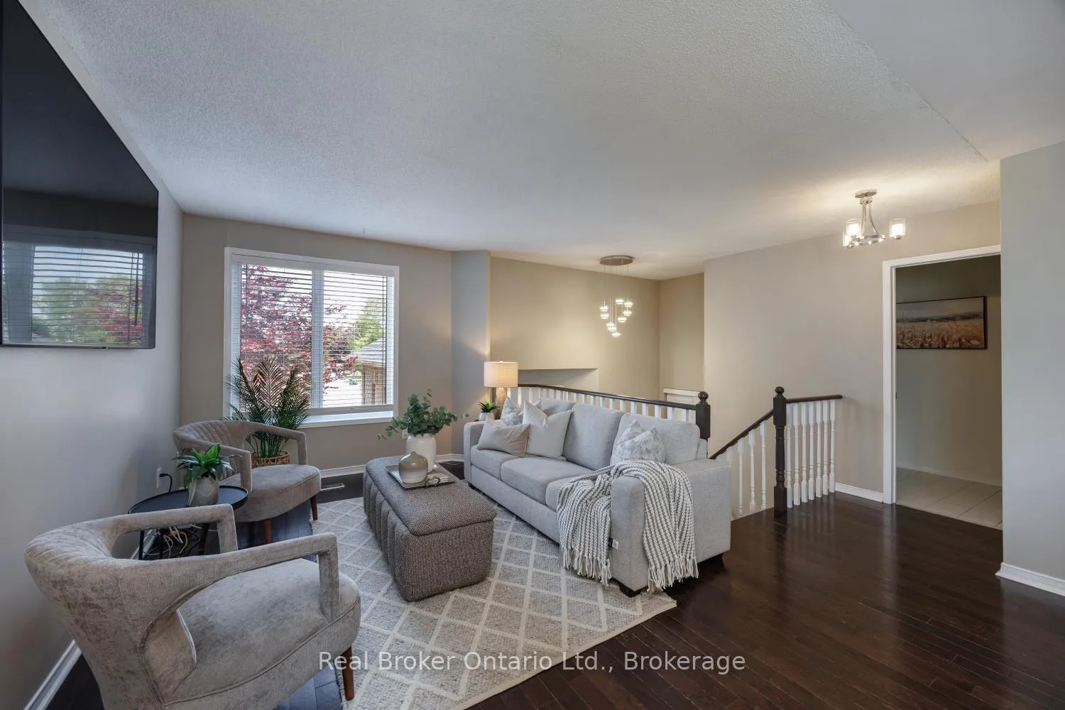 Photo 17 of 36 Apple Blossom Boulevard, Clarington, Bowmanville — HOMEH