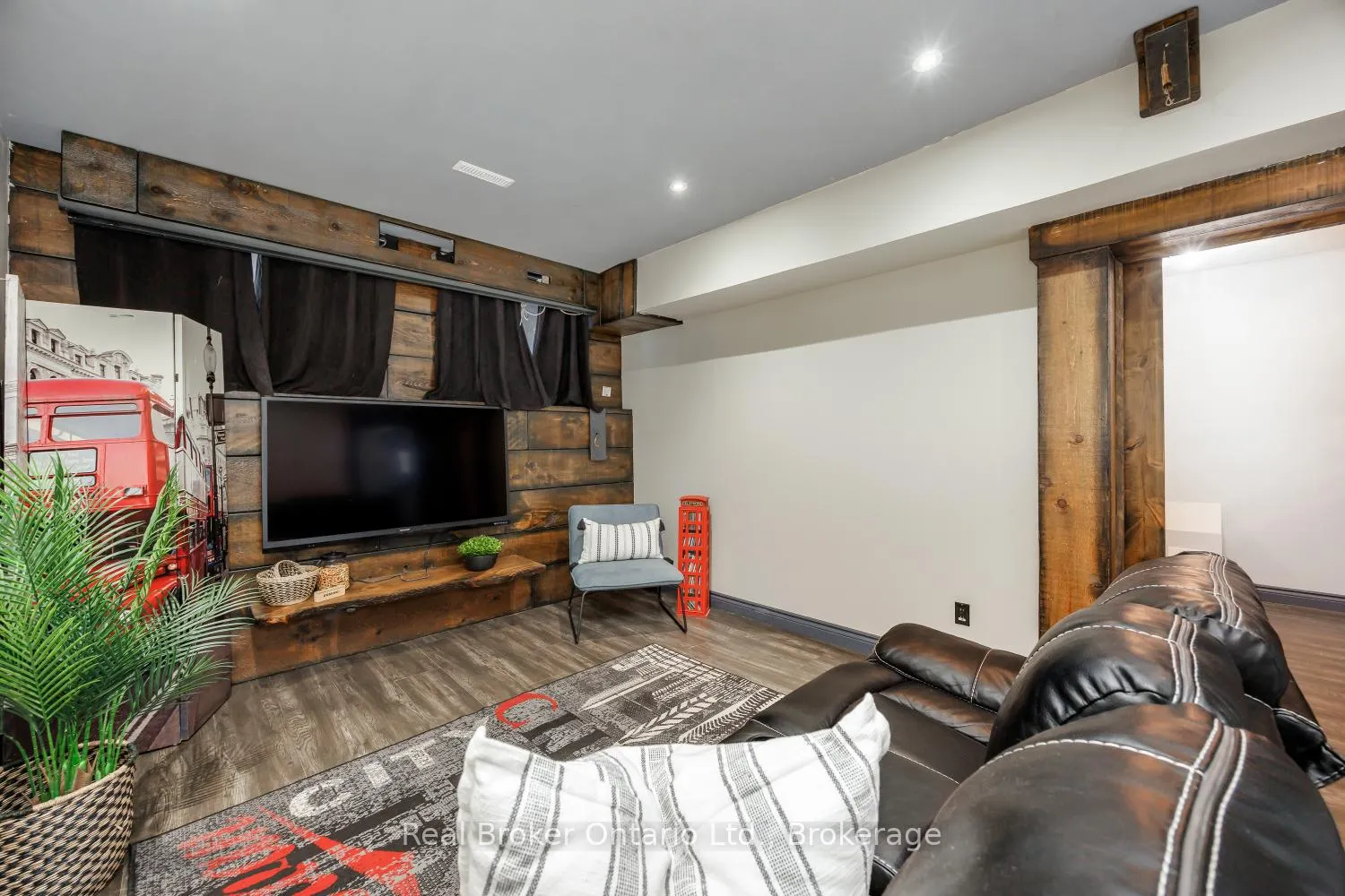 Photo 27 of 36 Apple Blossom Boulevard, Clarington, Bowmanville — HOMEH