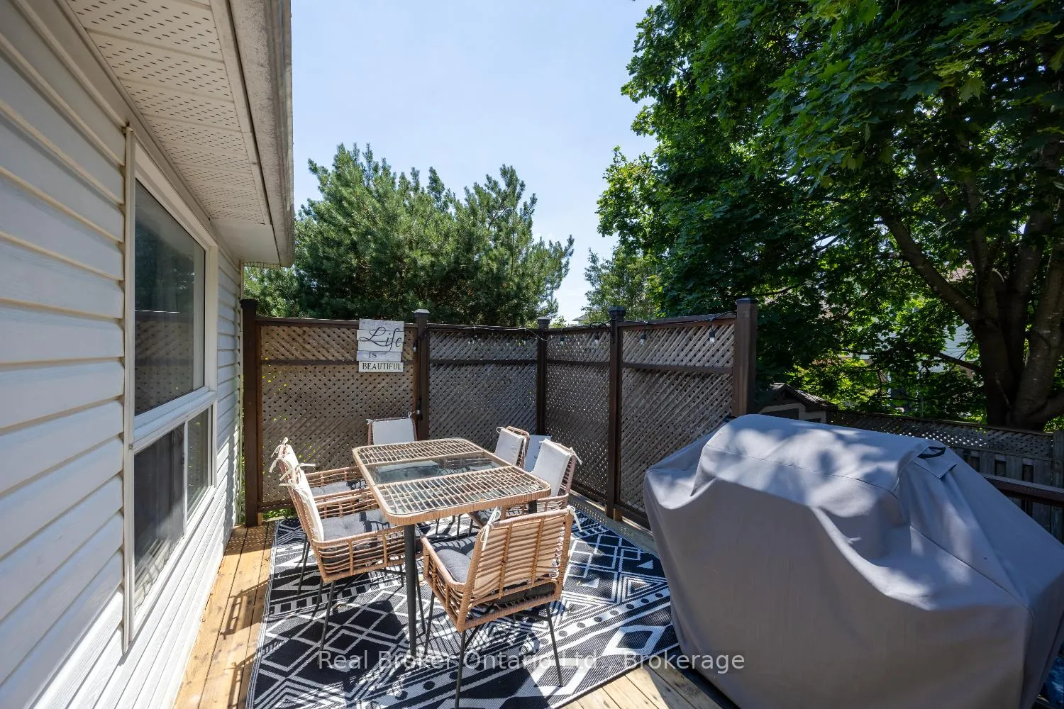 Photo 30 of 36 Apple Blossom Boulevard, Clarington, Bowmanville — HOMEH