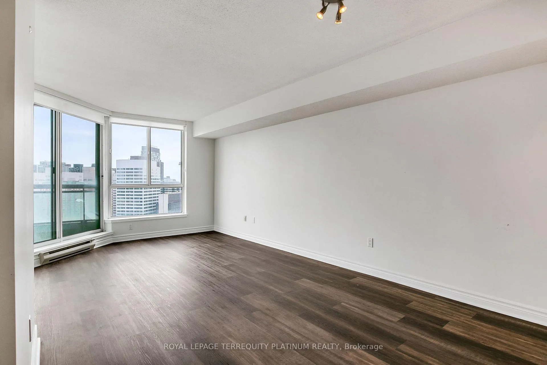 Photo 6 of Unit 2911, 38 Elm Street, Toronto, Bay Street Corridor — HOMEH