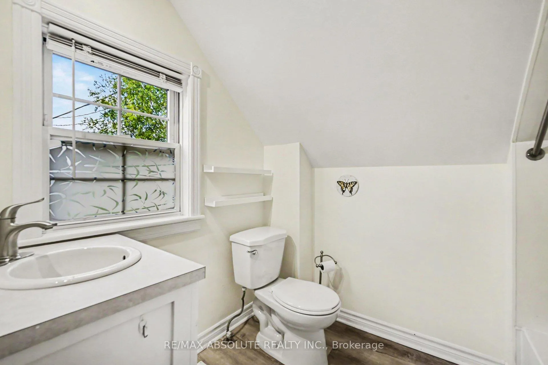 Photo 23 of 61 Tierney Street N, Arnprior, Arnprior — HOMEH