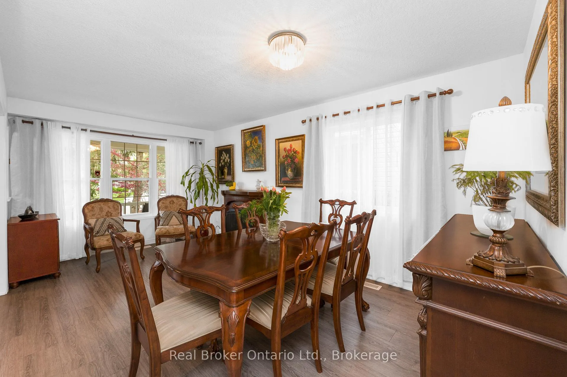 Photo 8 of 176 Osborn Avenue, Brantford — HOMEH