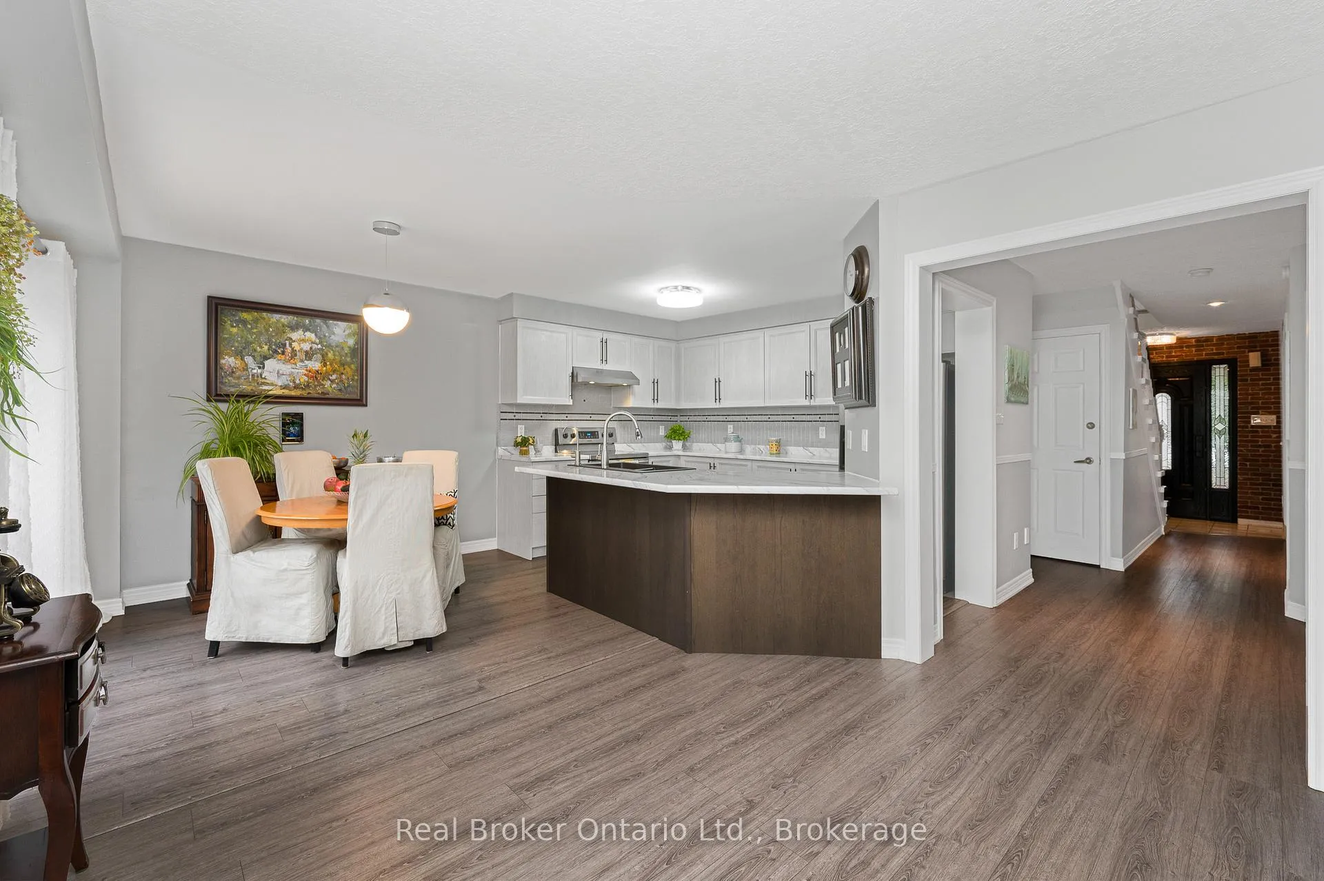 Photo 15 of 176 Osborn Avenue, Brantford — HOMEH