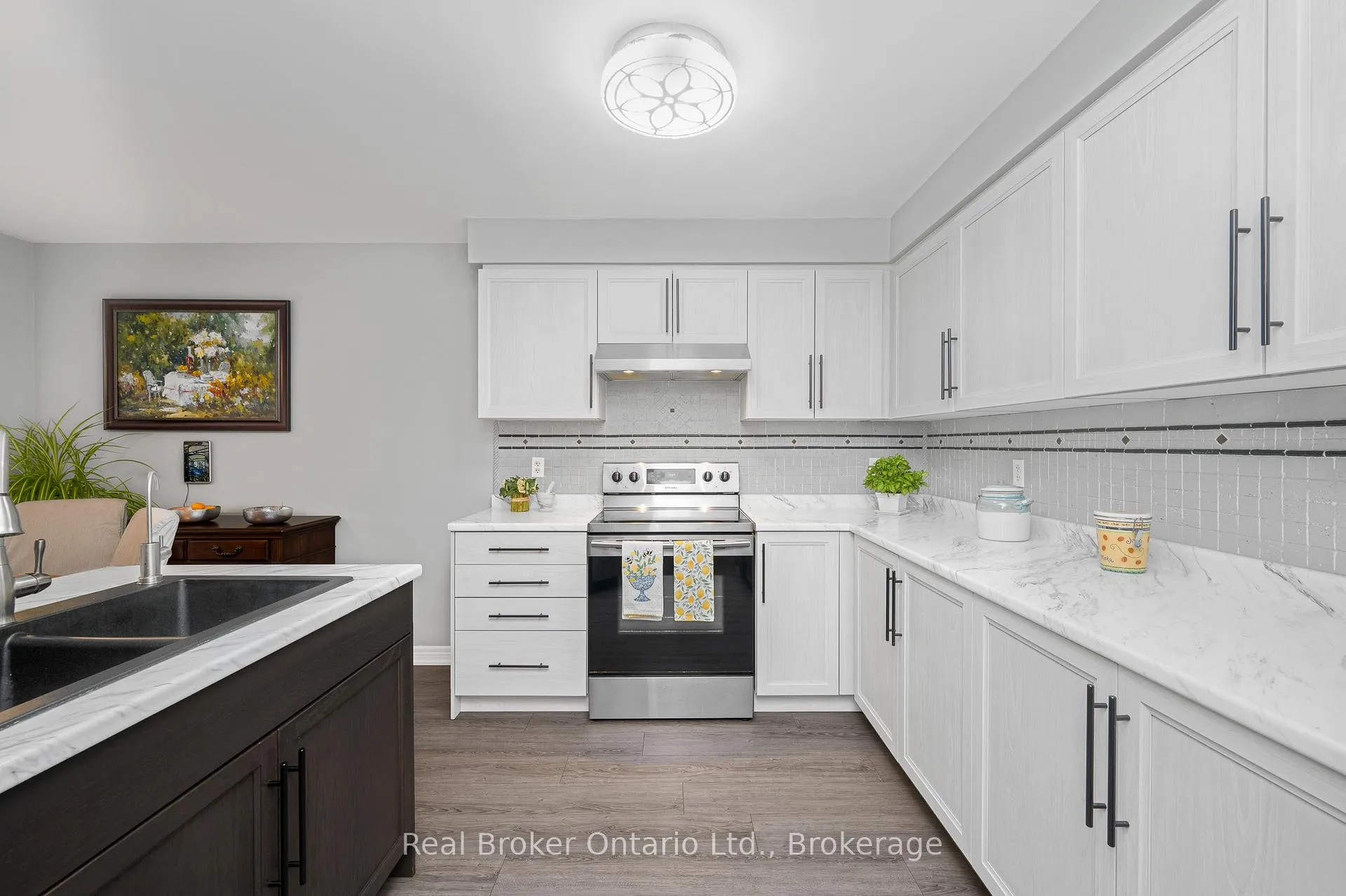 Photo 18 of 176 Osborn Avenue, Brantford — HOMEH