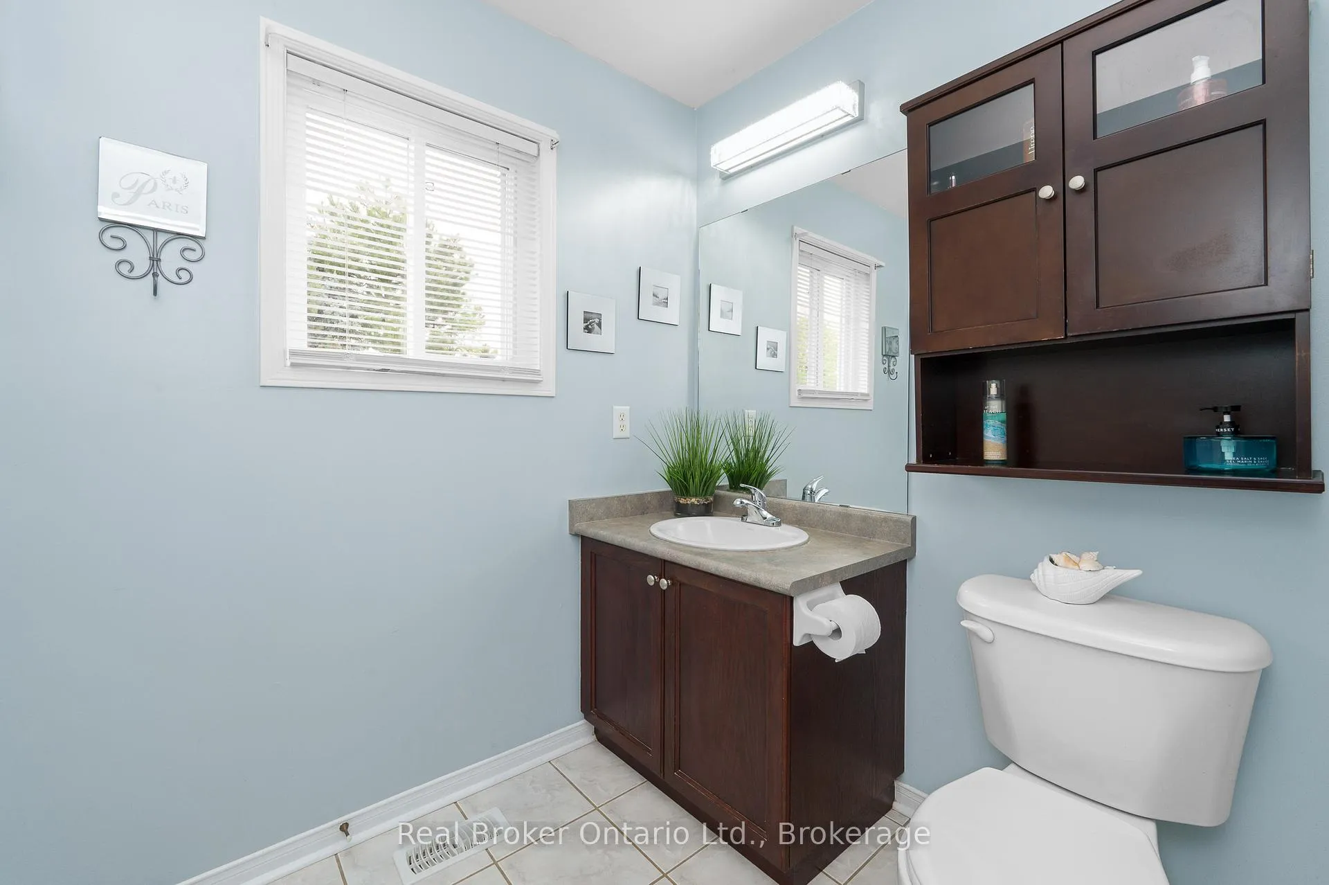 Photo 27 of 176 Osborn Avenue, Brantford — HOMEH