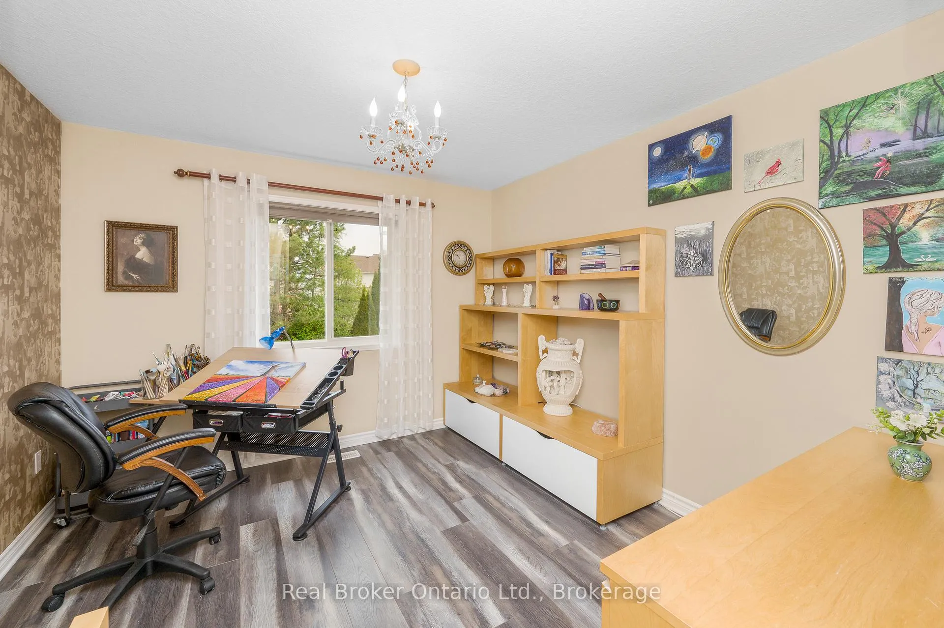 Photo 32 of 176 Osborn Avenue, Brantford — HOMEH