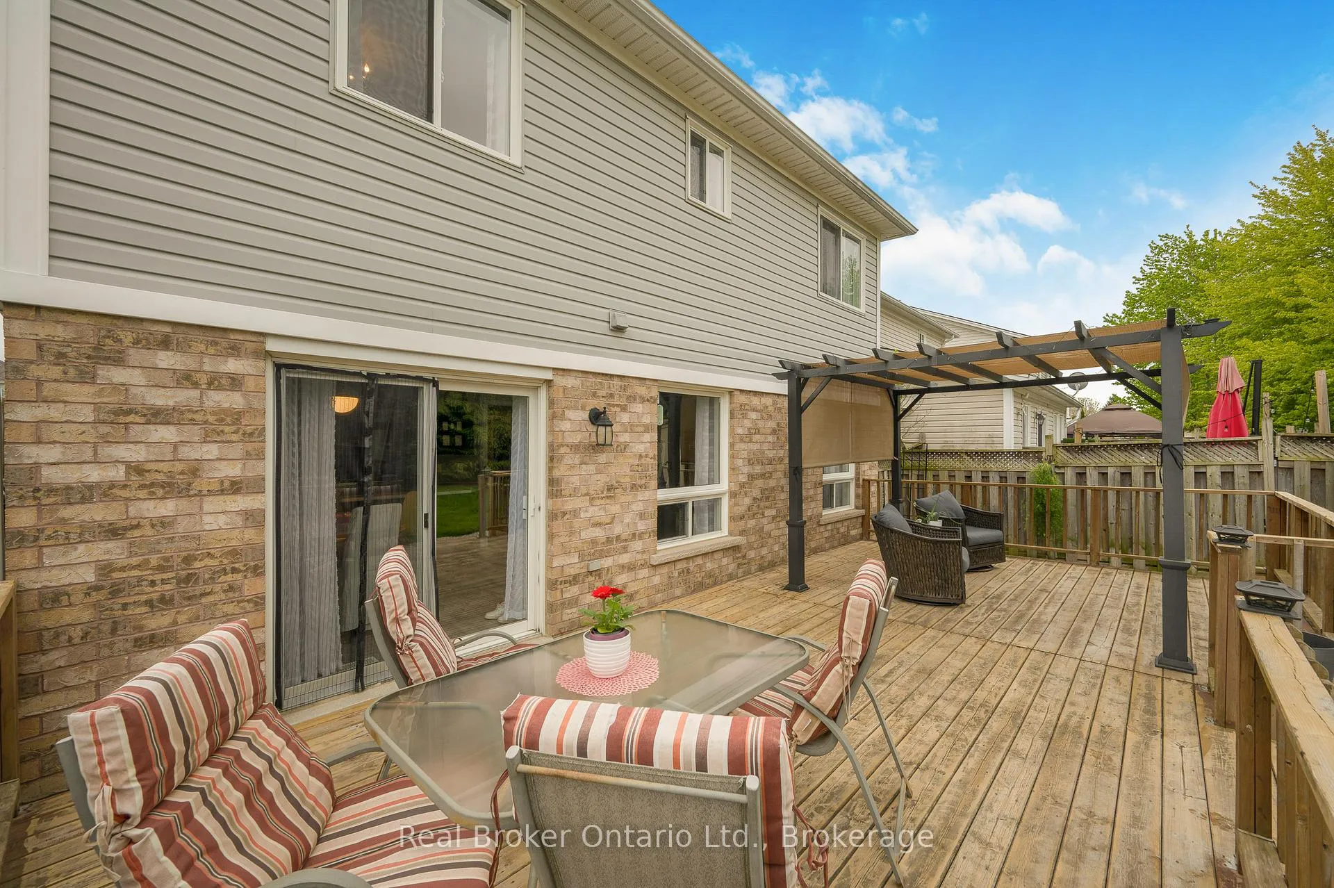 Photo 41 of 176 Osborn Avenue, Brantford — HOMEH