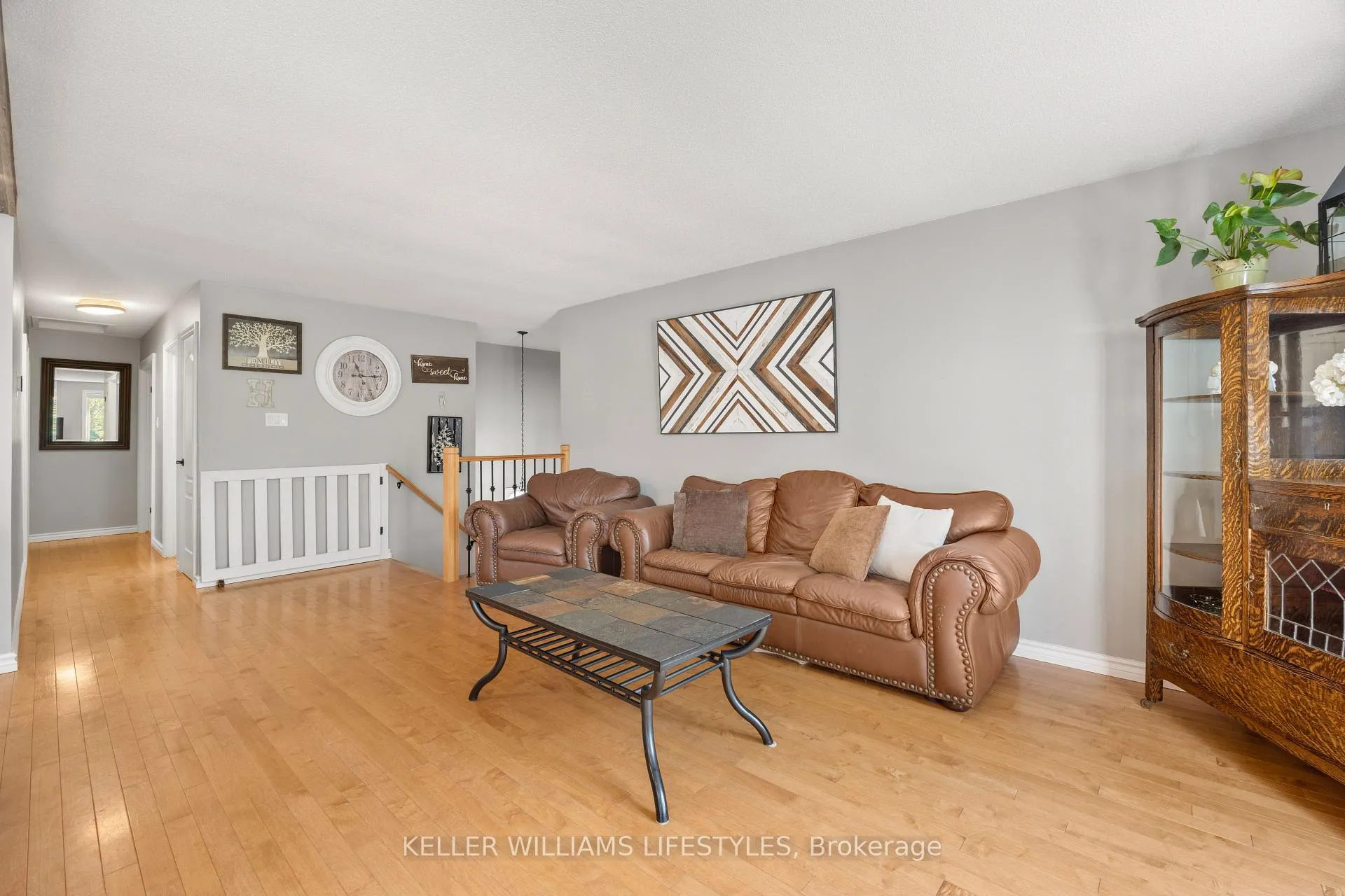 Photo 13 of 109 Willow Avenue, Lucan Biddulph, Lucan — HOMEH