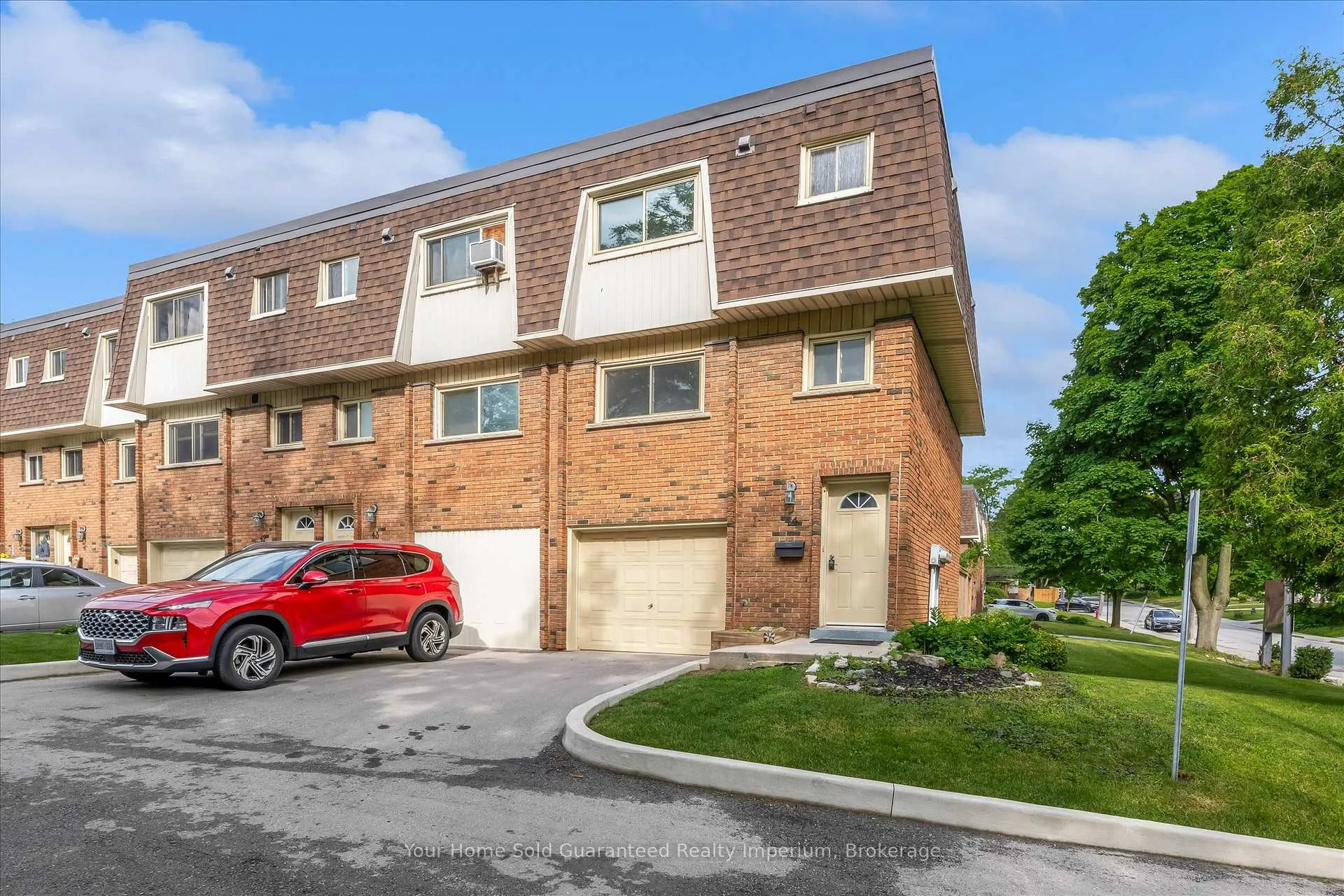 Photo 2 of Unit 44, 125 Bonaventure Drive, Hamilton, Gilbert — HOMEH