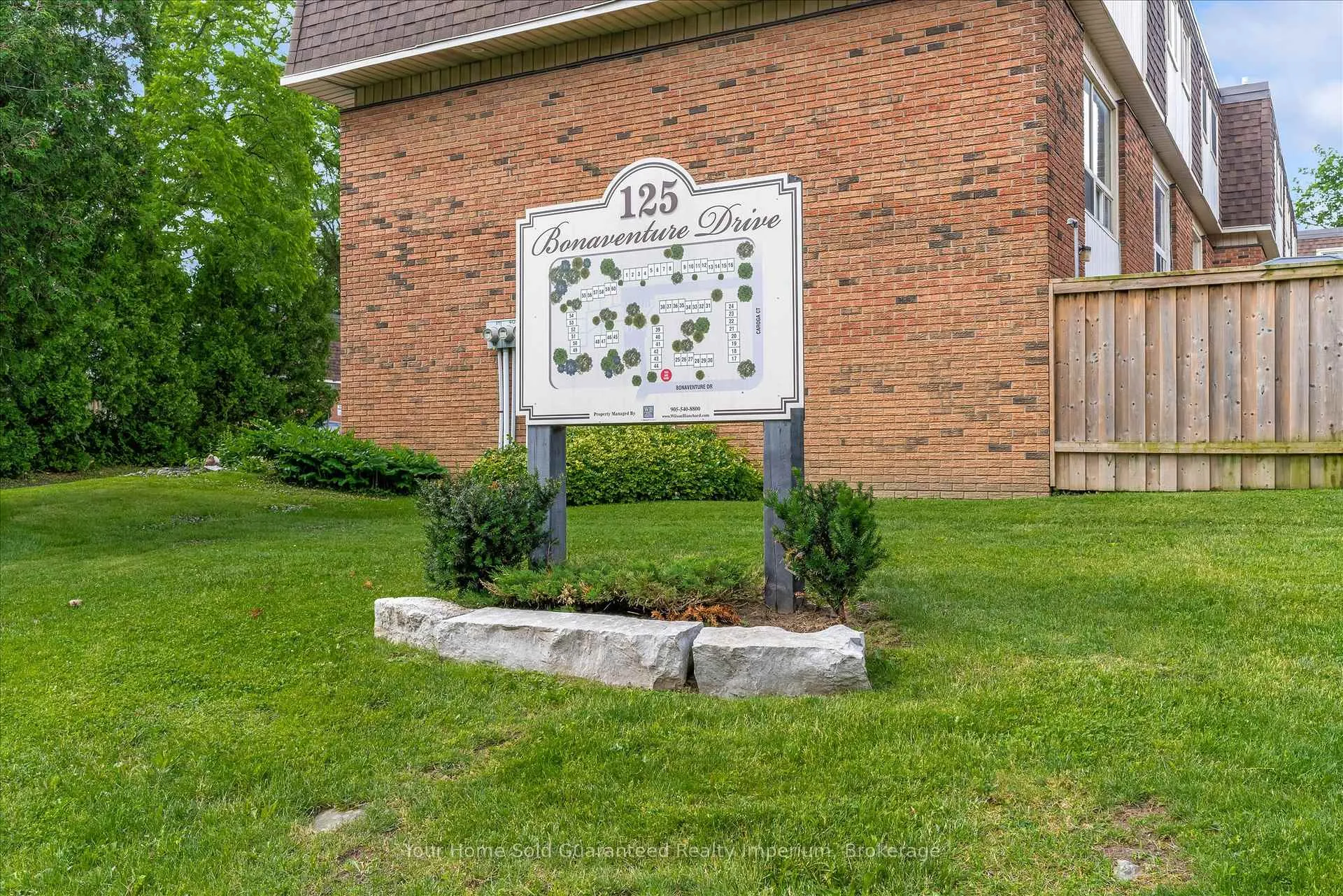 Photo 3 of Unit 44, 125 Bonaventure Drive, Hamilton, Gilbert — HOMEH