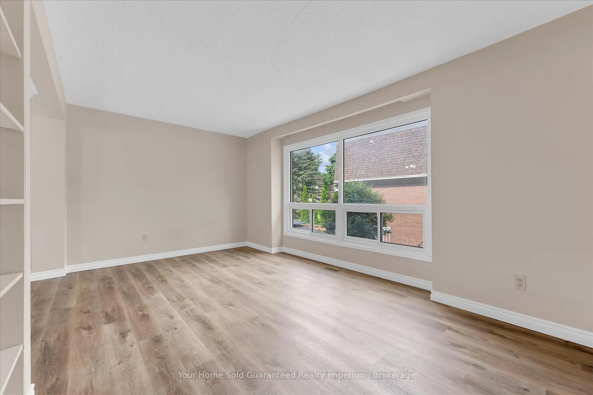 Photo 6 of Unit 44, 125 Bonaventure Drive, Hamilton, Gilbert — HOMEH
