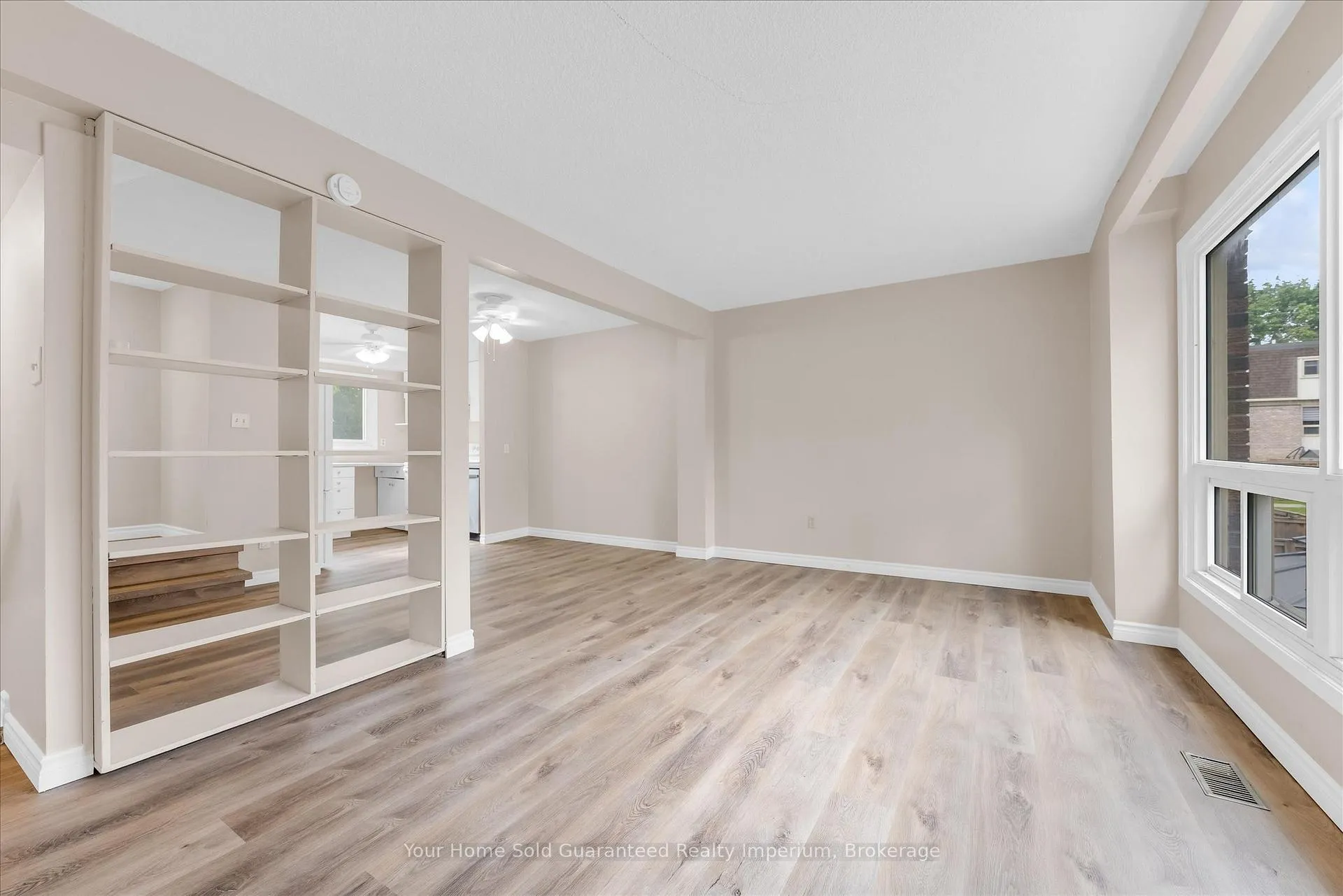 Photo 7 of Unit 44, 125 Bonaventure Drive, Hamilton, Gilbert — HOMEH