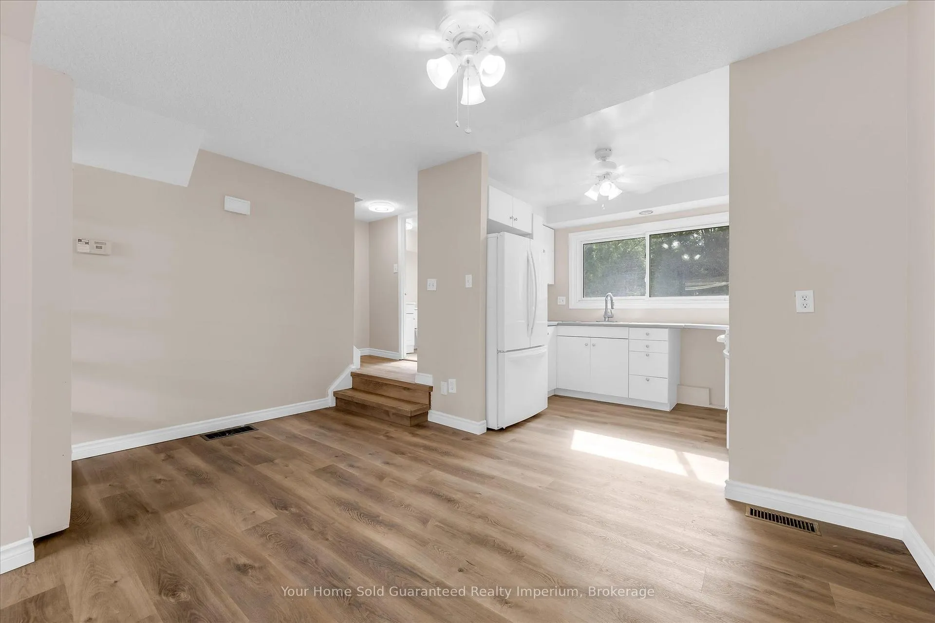 Photo 9 of Unit 44, 125 Bonaventure Drive, Hamilton, Gilbert — HOMEH