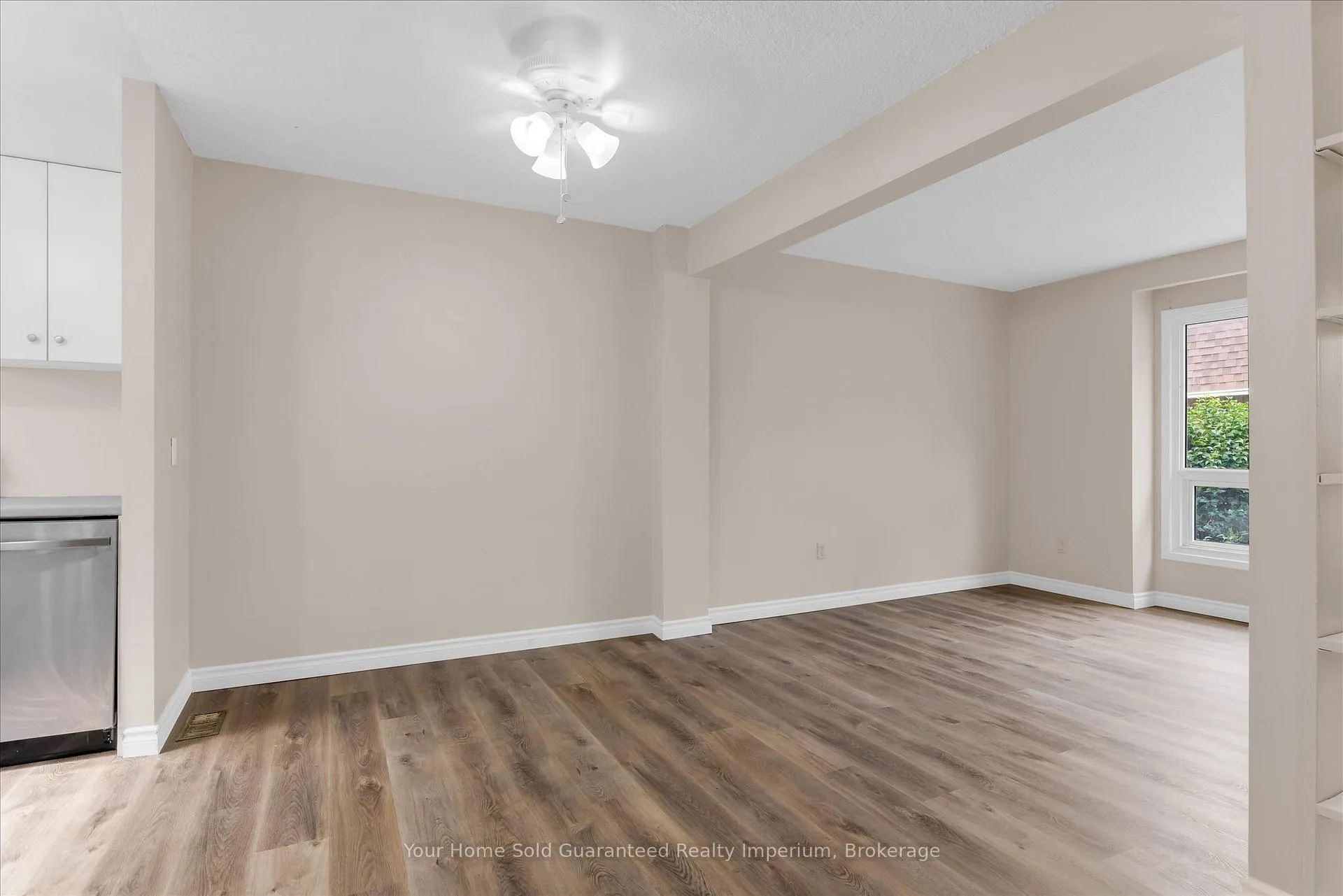 Photo 12 of Unit 44, 125 Bonaventure Drive, Hamilton, Gilbert — HOMEH