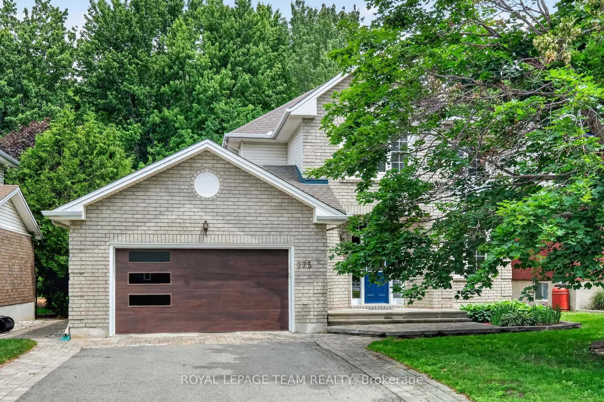 Photo 1 of 875 Giant Cedars Crescent, Ottawa, Riverside South/Gloucester Glen — HOMEH