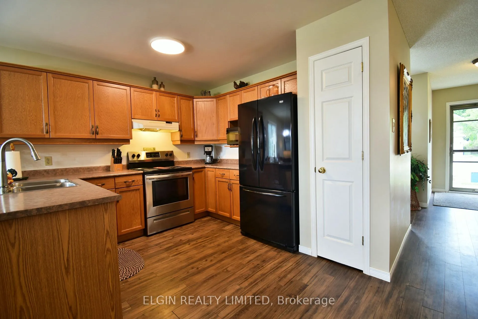 Photo 7 of 22 Axford Parkway, St. Thomas — HOMEH