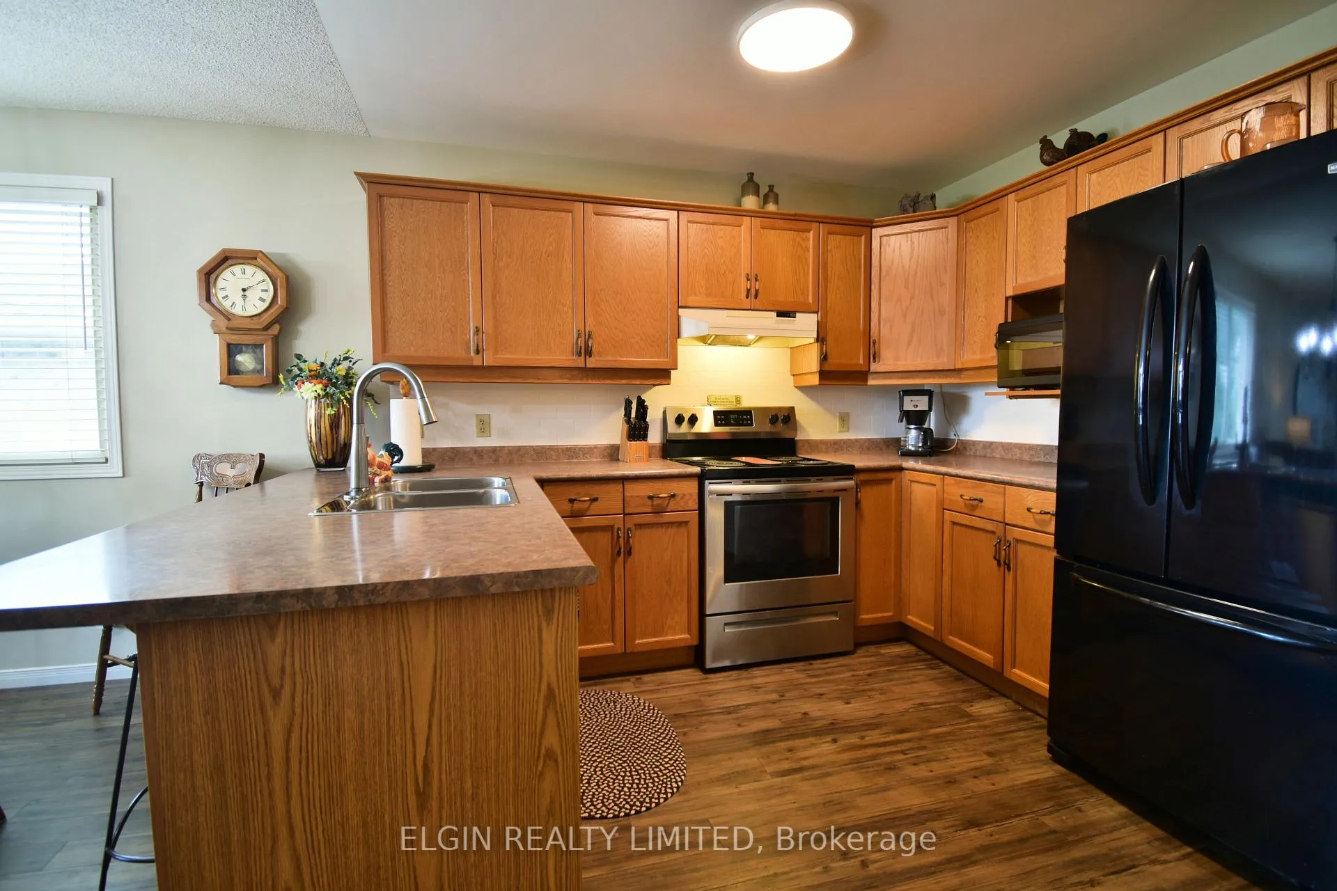 Photo 8 of 22 Axford Parkway, St. Thomas — HOMEH