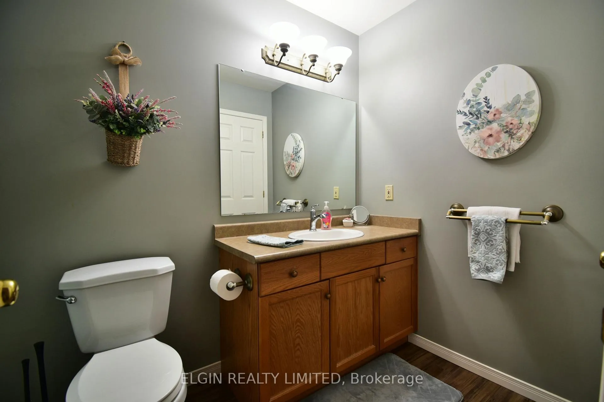 Photo 13 of 22 Axford Parkway, St. Thomas — HOMEH