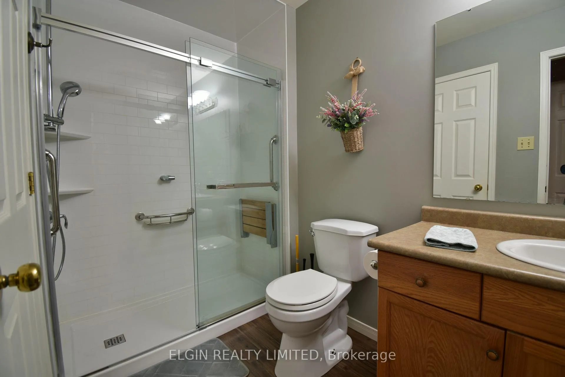 Photo 14 of 22 Axford Parkway, St. Thomas — HOMEH