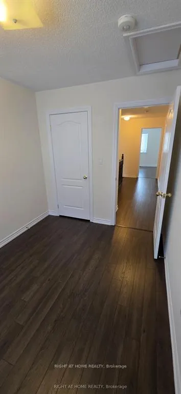 Photo 22 of 27 Shiff Crescent, Brampton, Heart Lake East — HOMEH