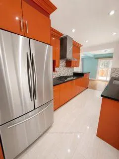 Photo 10 of 45 Vodden Street, Brampton, Downtown Brampton — HOMEH