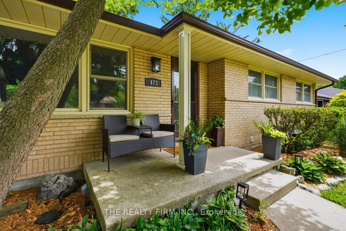 Photo 4 of 473 Pinetree Drive, London, North P — HOMEH
