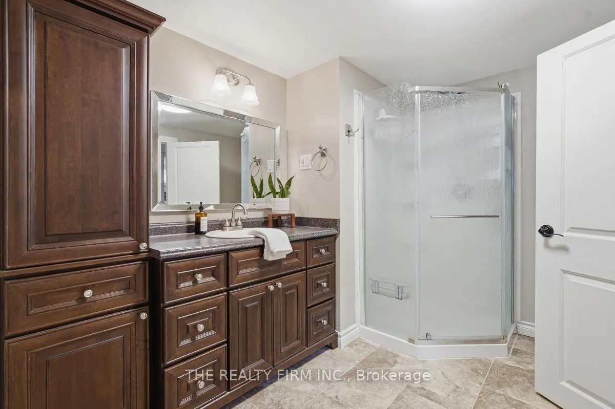 Photo 29 of 473 Pinetree Drive, London, North P — HOMEH