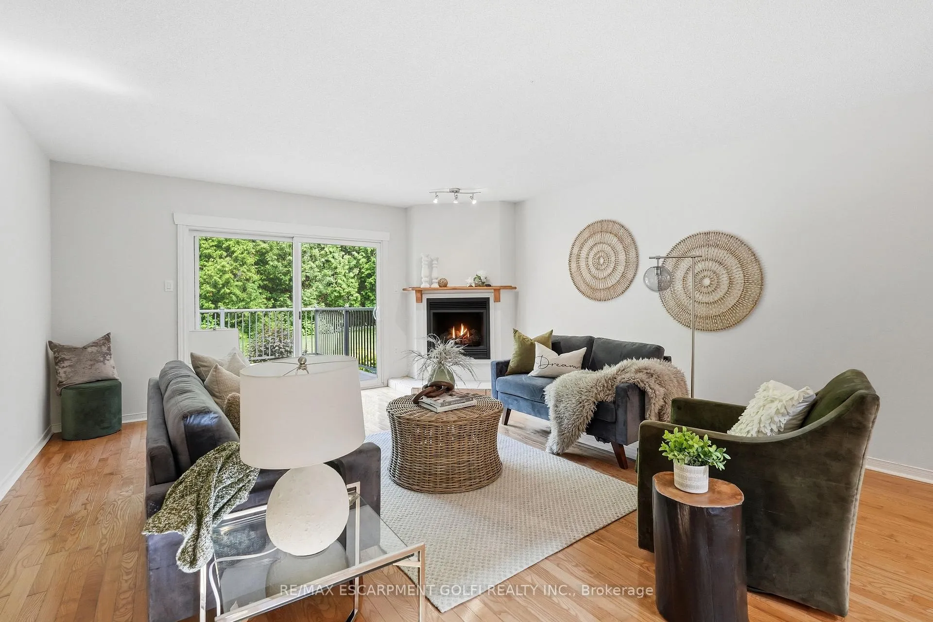 Photo 8 of Unit 7, 375 Book Road, Grimsby, Grimsby Beach — HOMEH