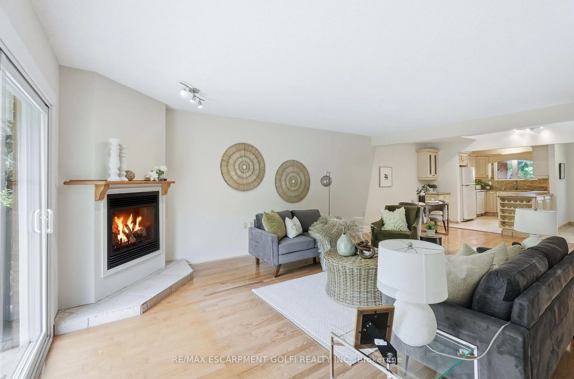 Photo 11 of Unit 7, 375 Book Road, Grimsby, Grimsby Beach — HOMEH