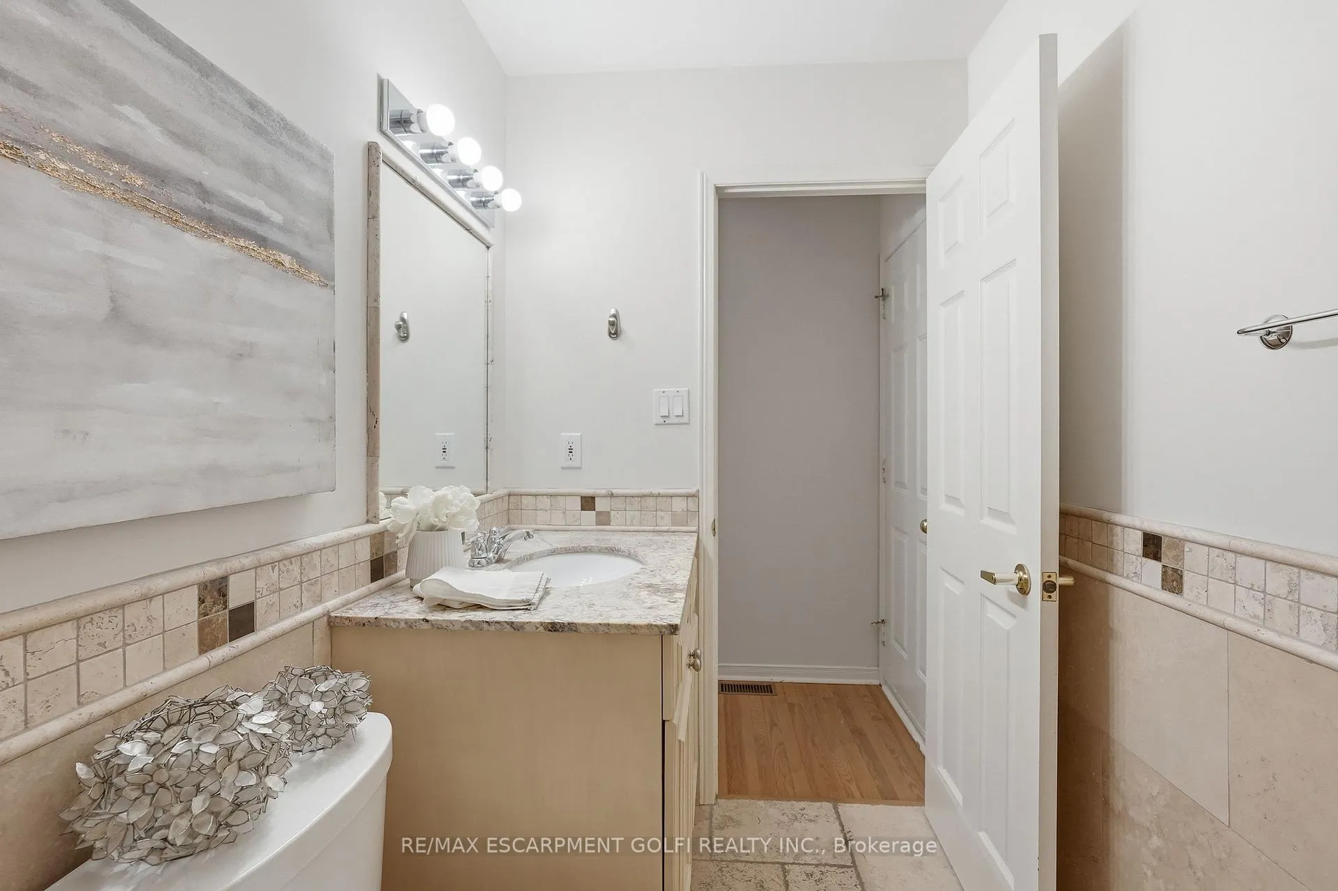 Photo 25 of Unit 7, 375 Book Road, Grimsby, Grimsby Beach — HOMEH